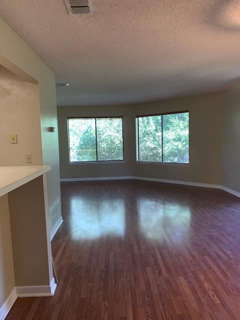 GARDEN OAKS CONDO - Residential Lease