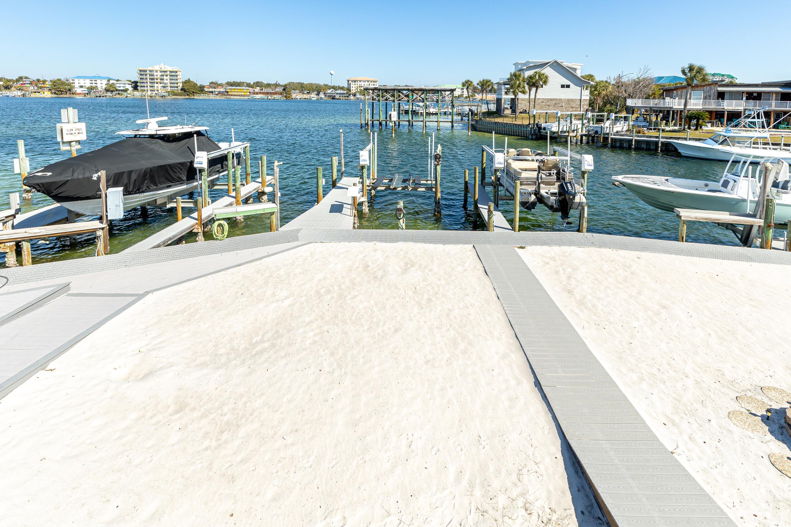 QUAYS PH 1 - Residential