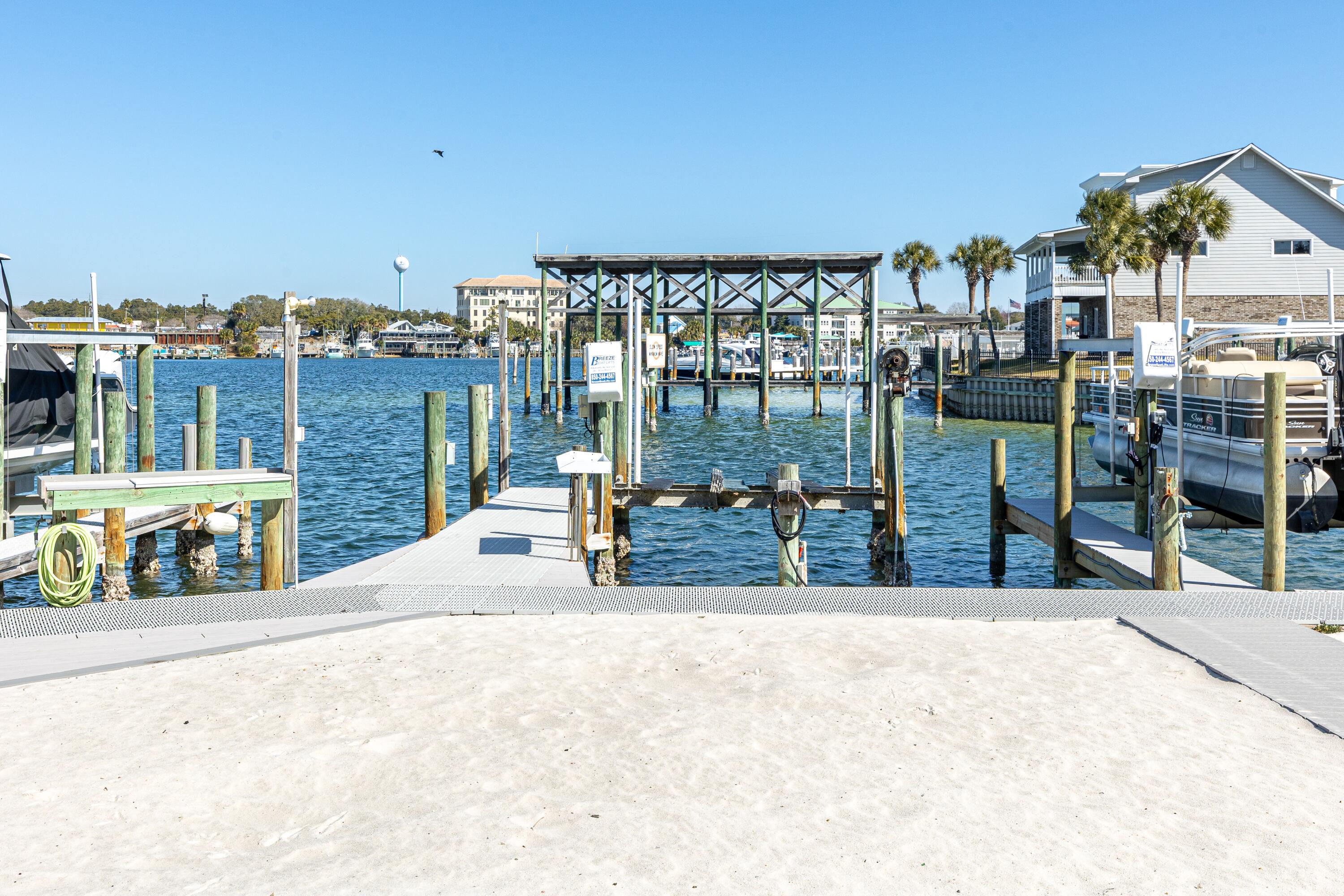 QUAYS PH 1 - Residential