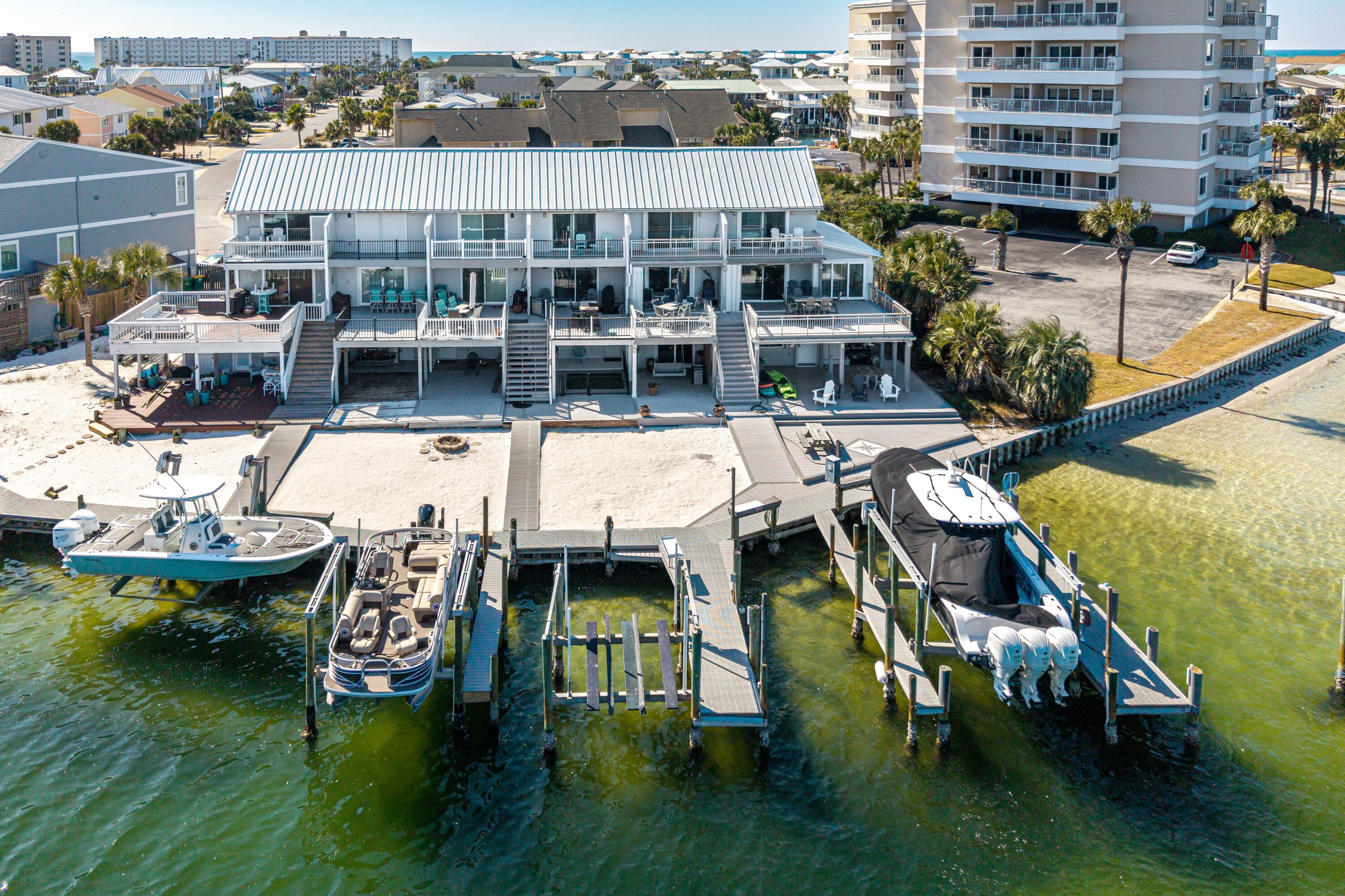 QUAYS PH 1 - Residential