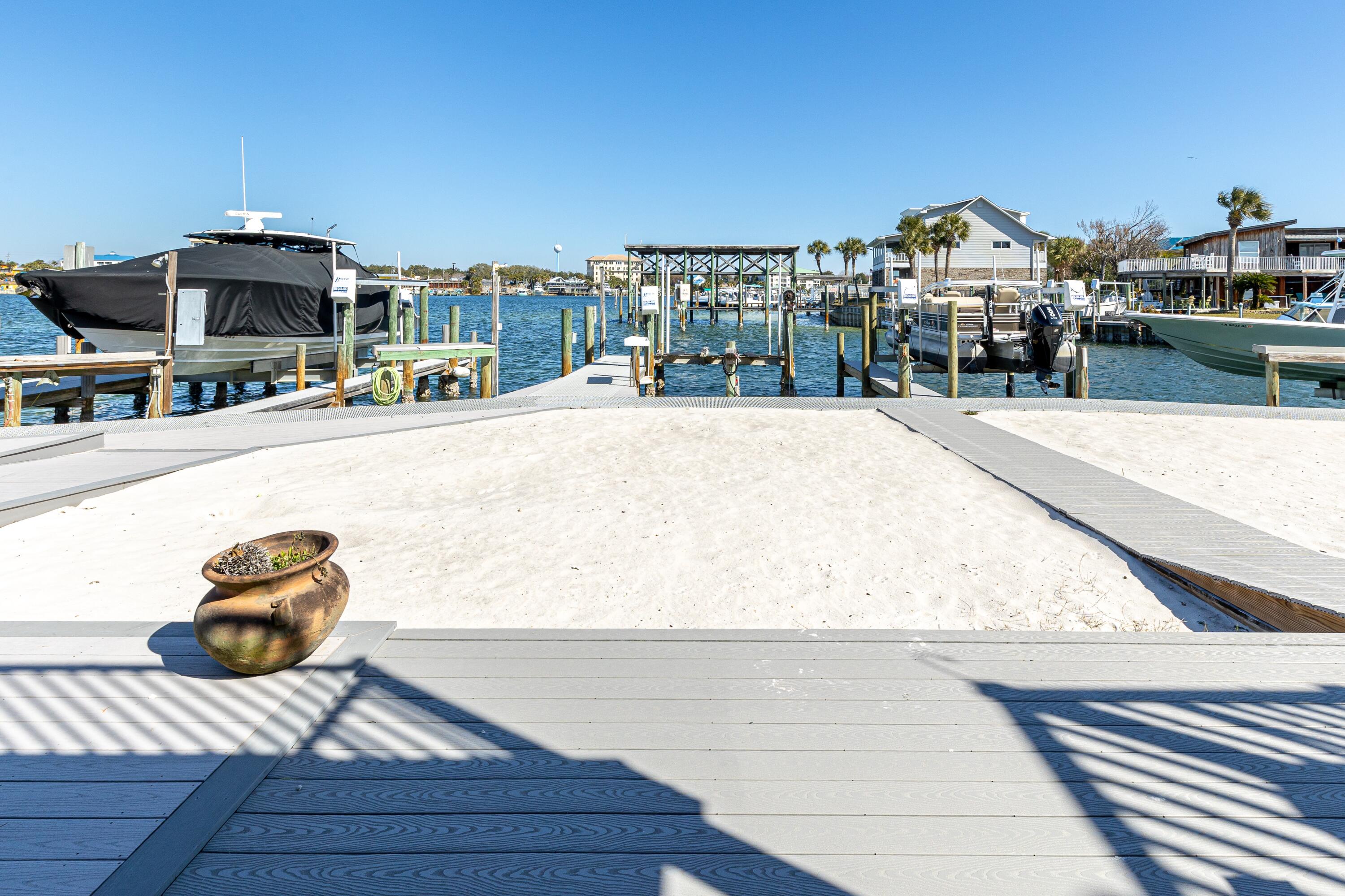 QUAYS PH 1 - Residential