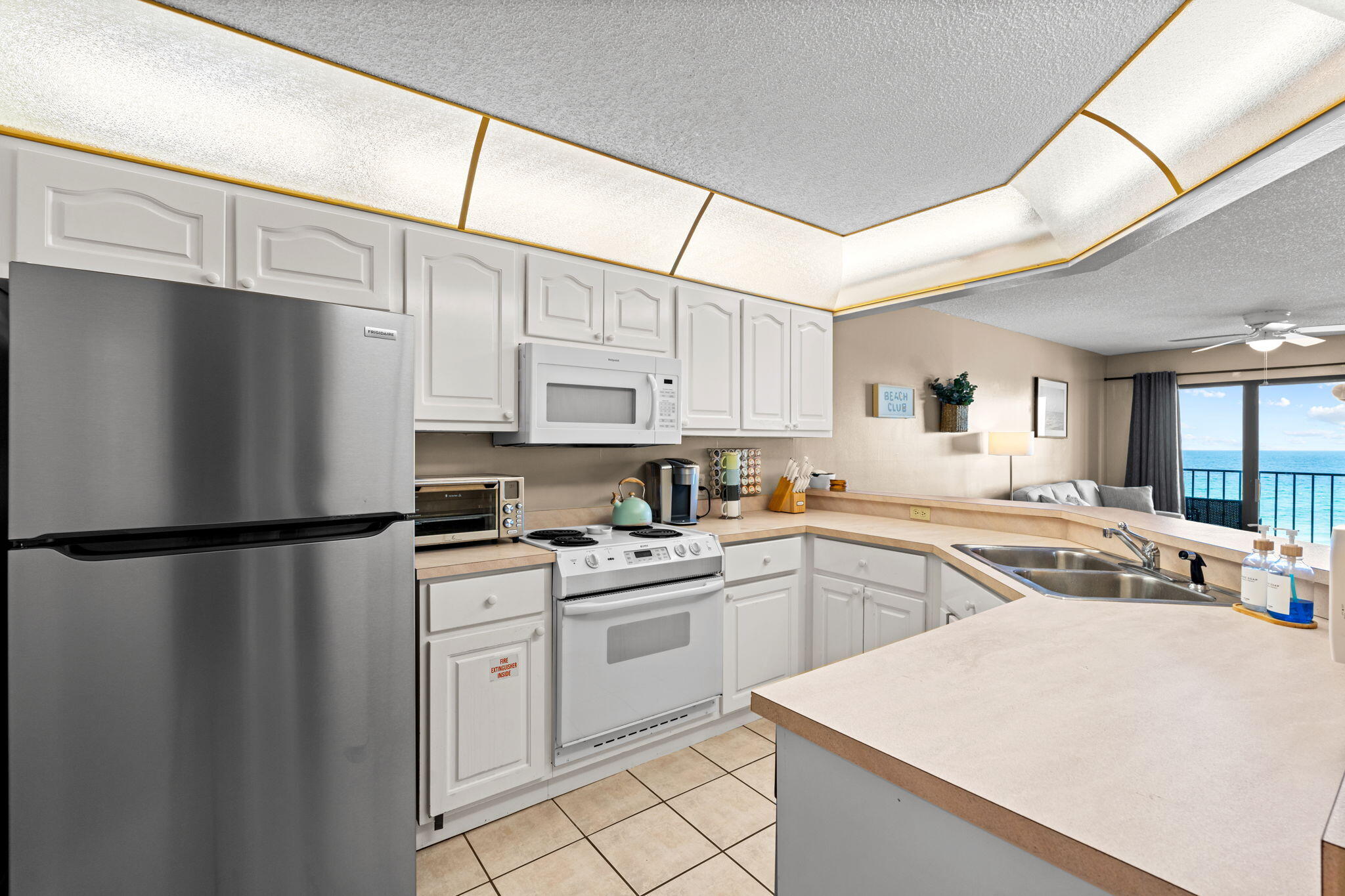 The Summerhouse Condo - Residential