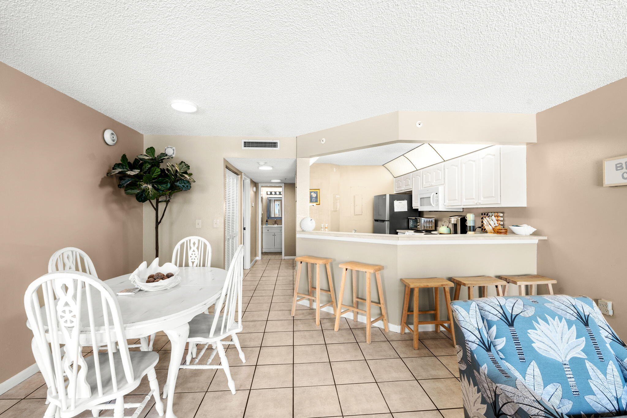 The Summerhouse Condo - Residential