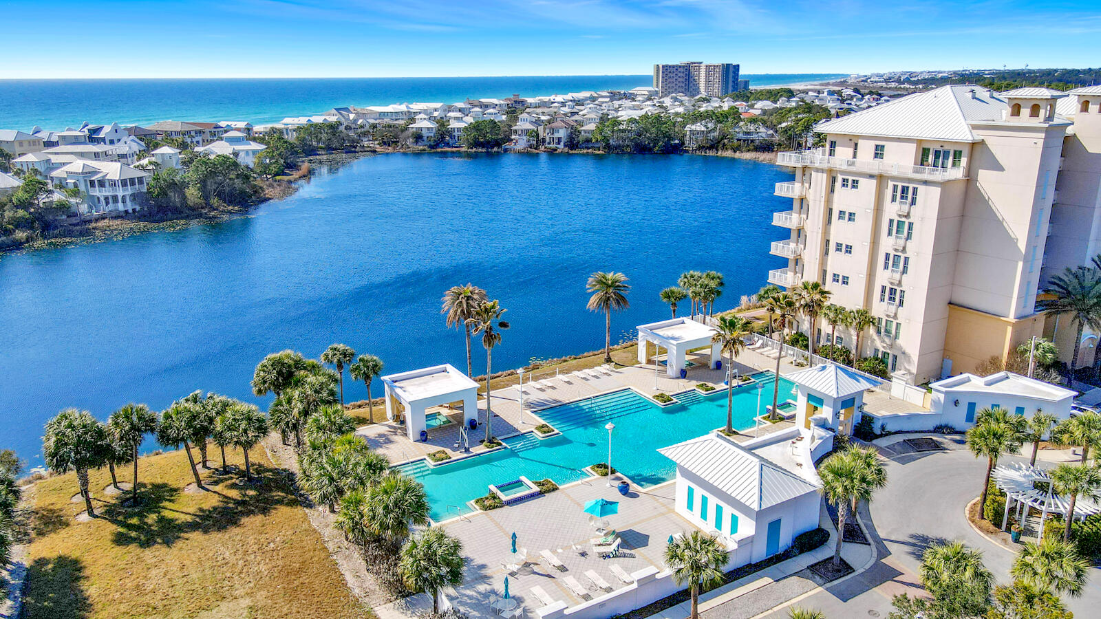 Carillon Beach Inn - Residential