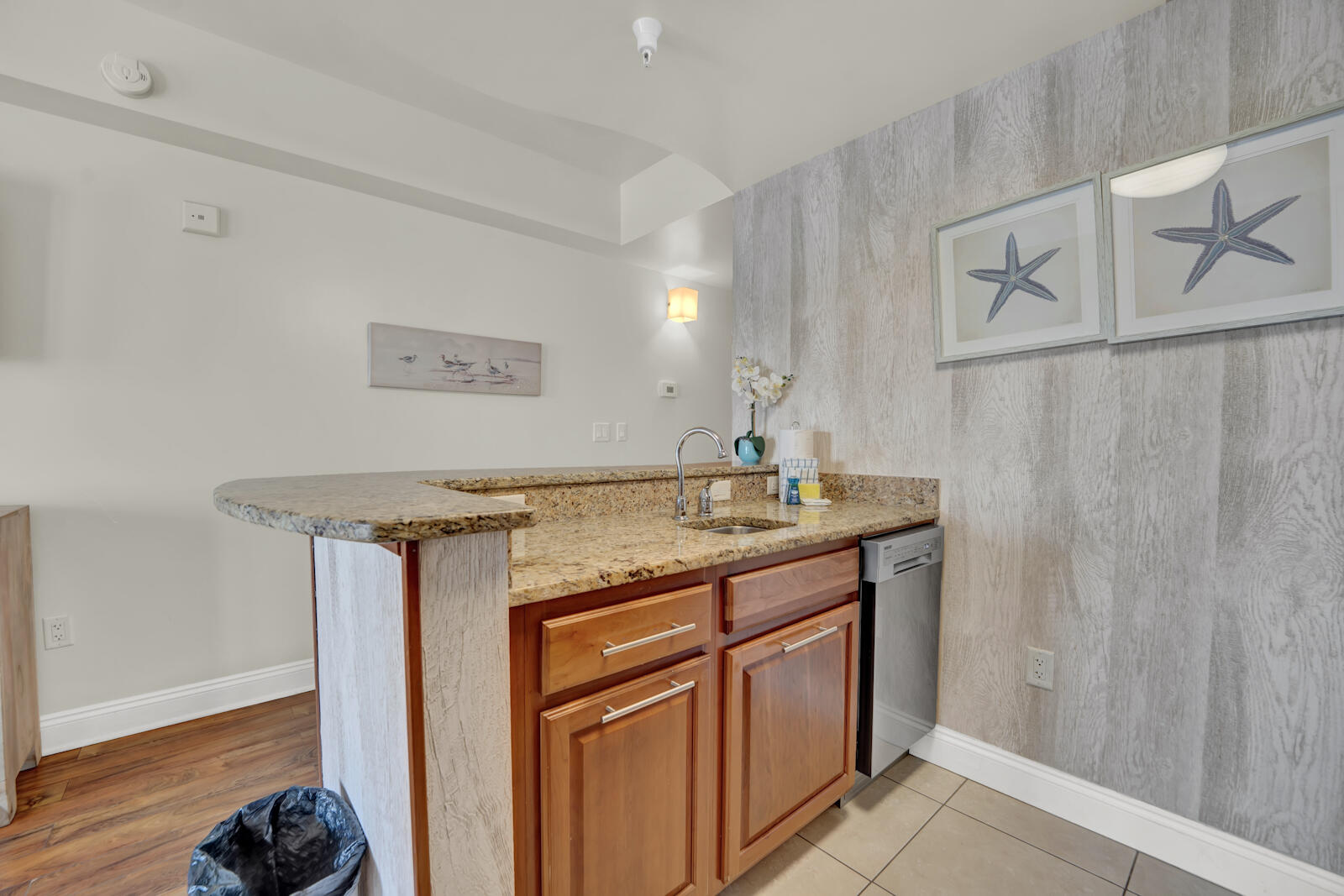 Carillon Beach Inn - Residential