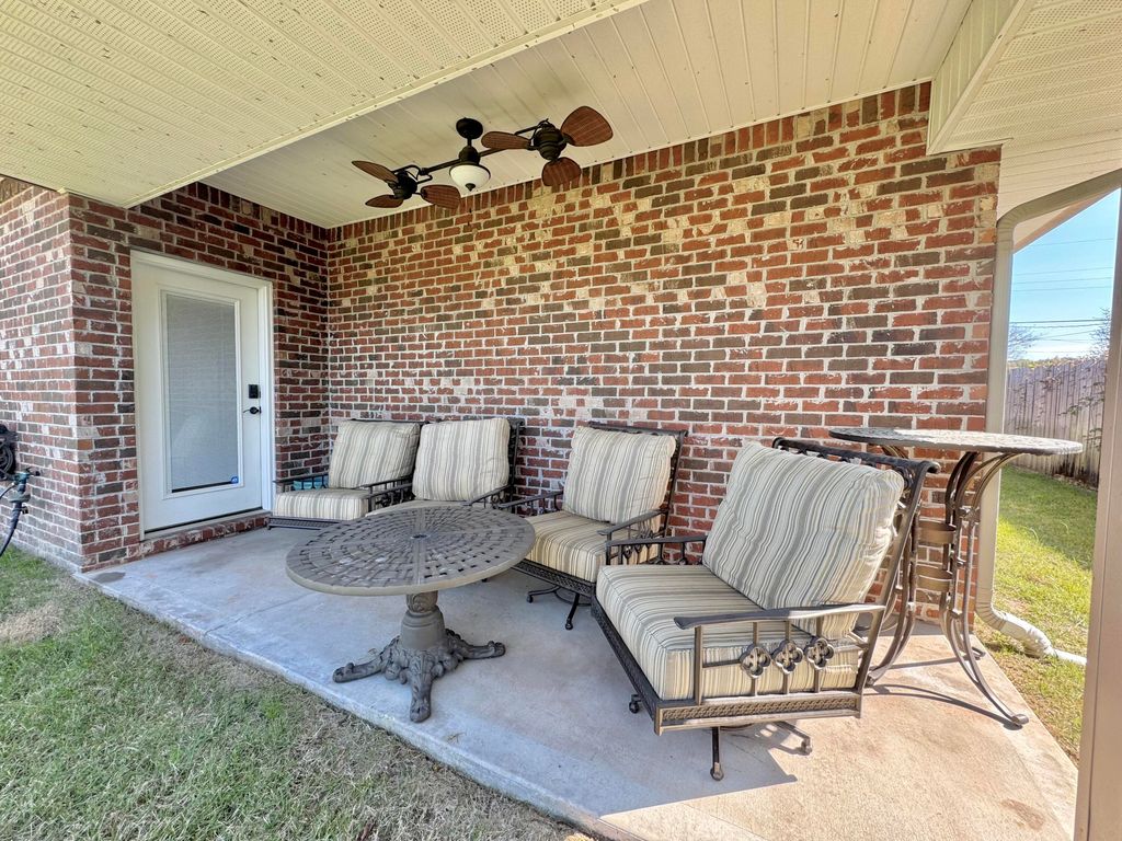 listing image 42