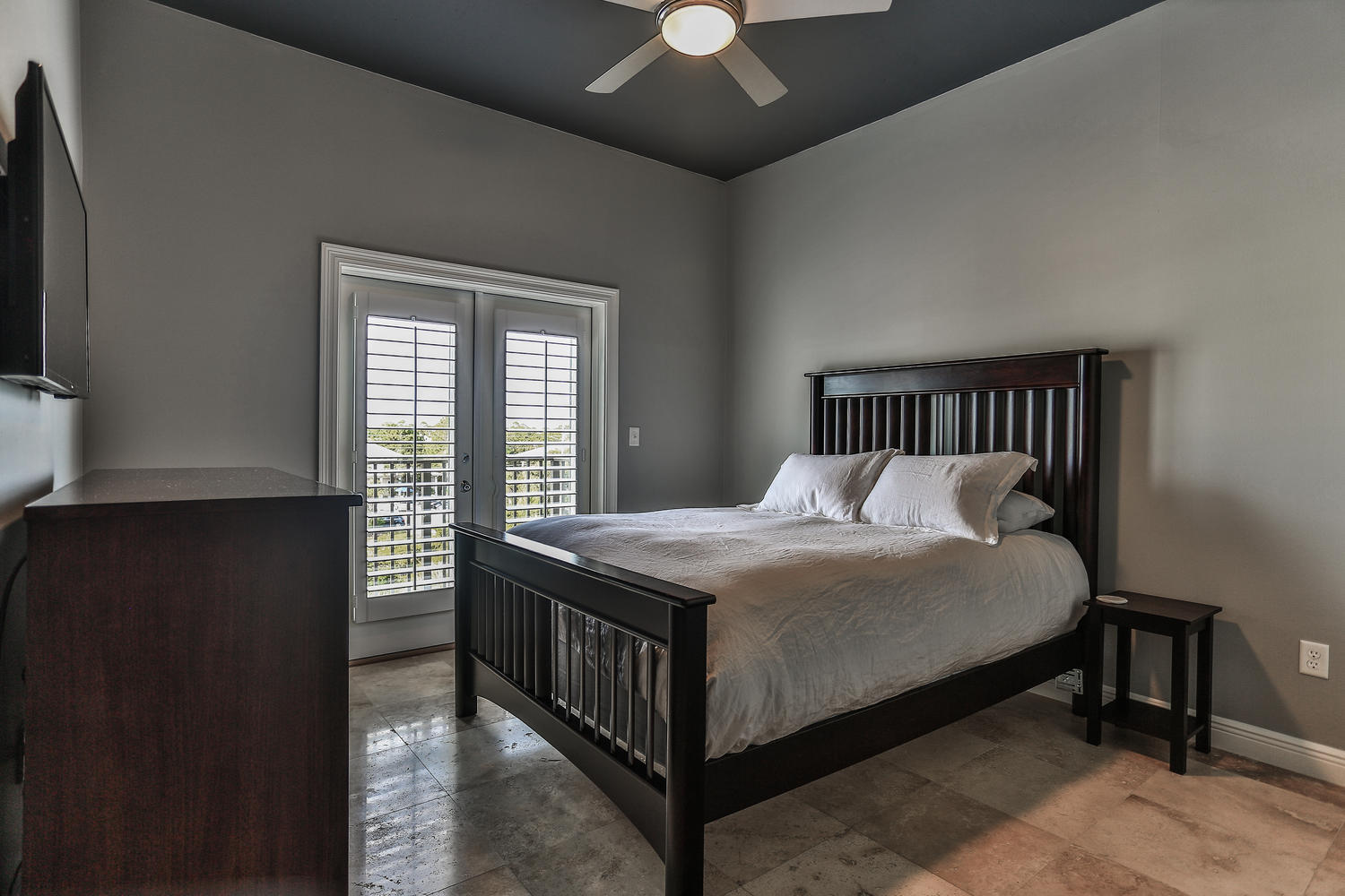 THE LEGACY - Residential