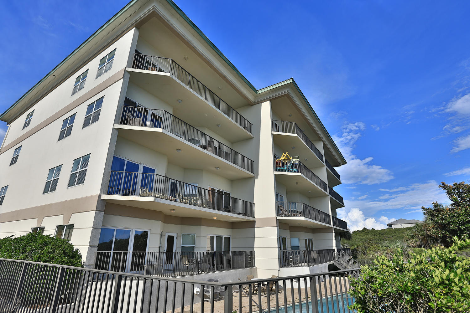 THE LEGACY - Residential