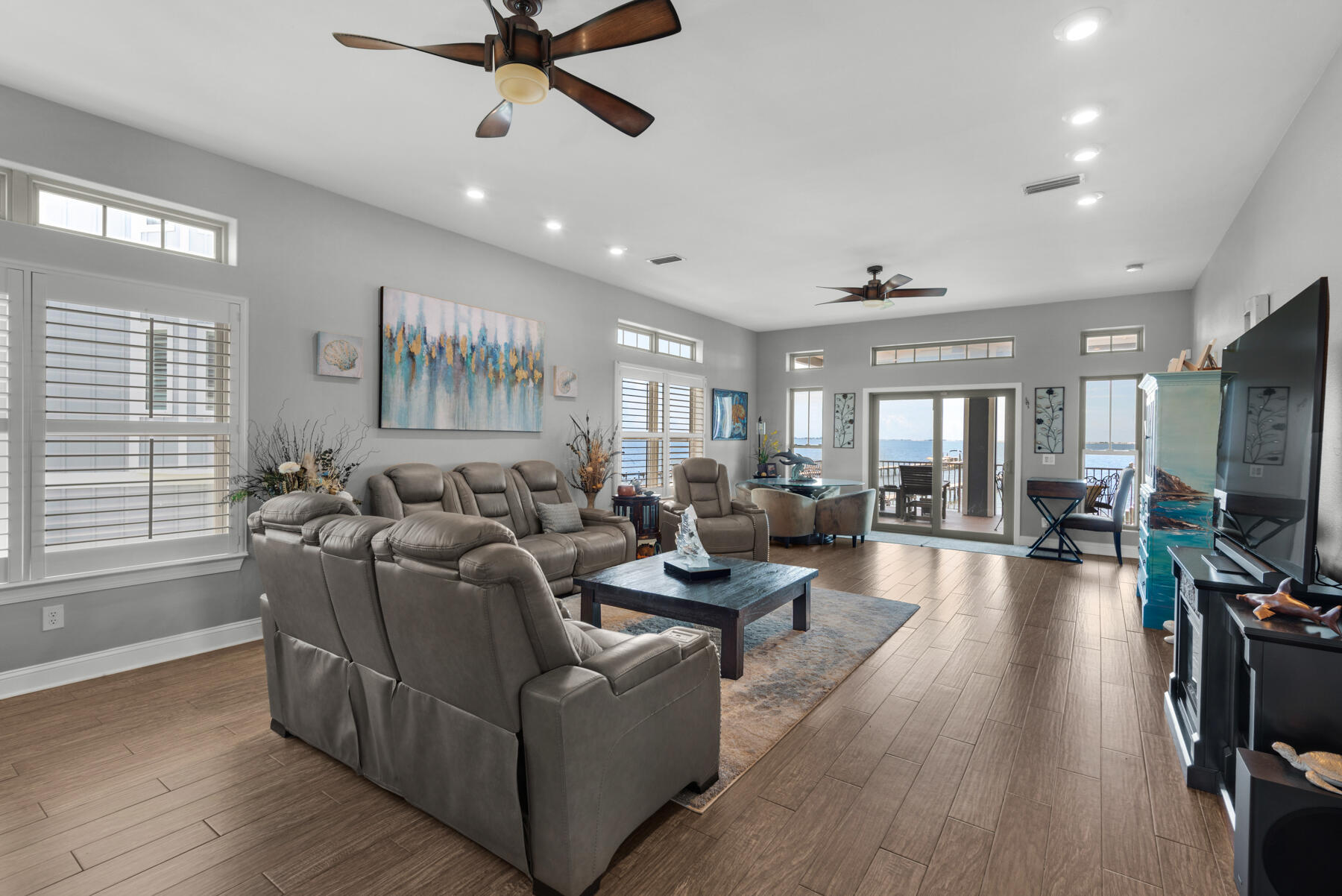 SEA SHADOW - Residential