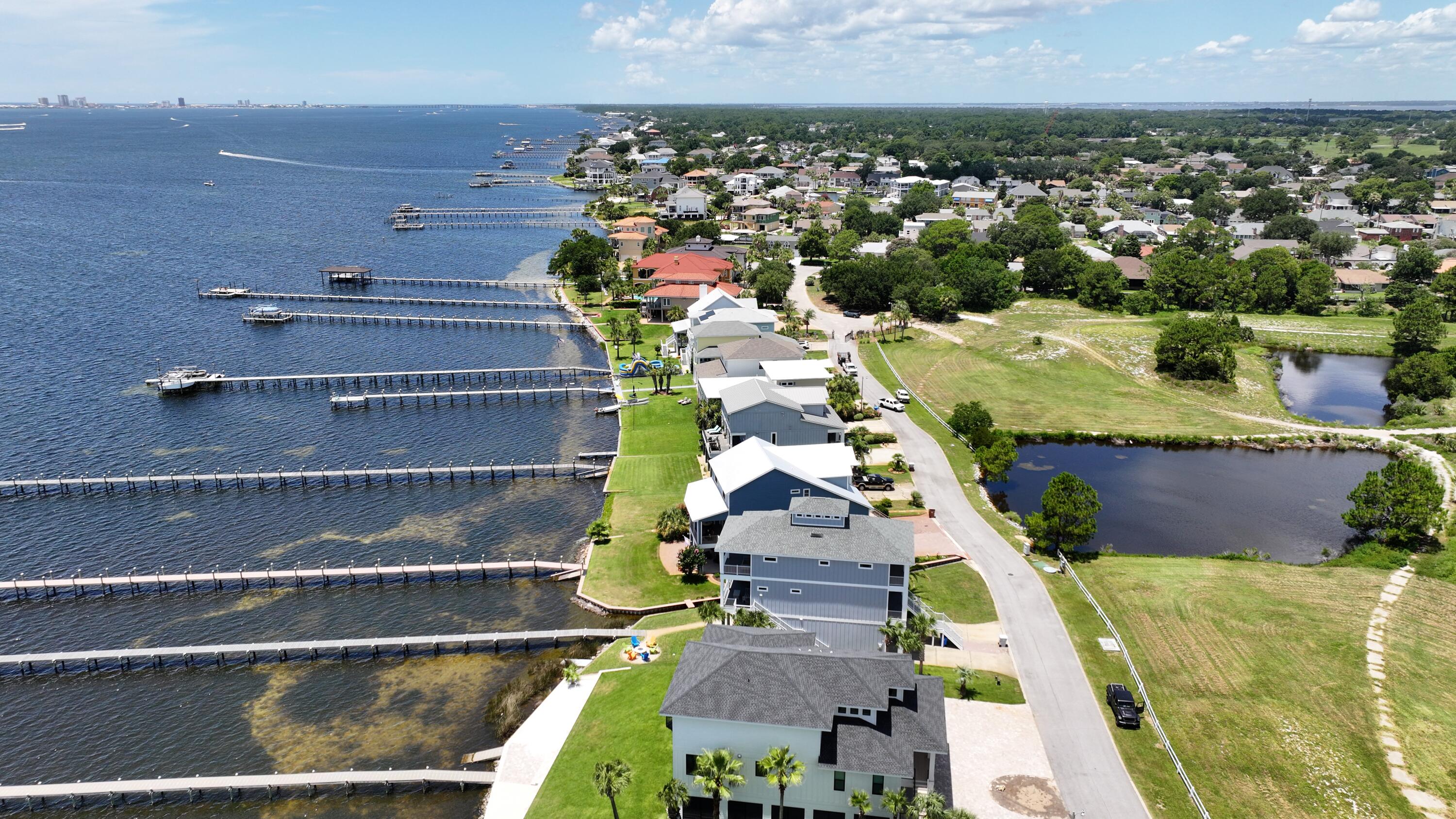 SEA SHADOW - Residential