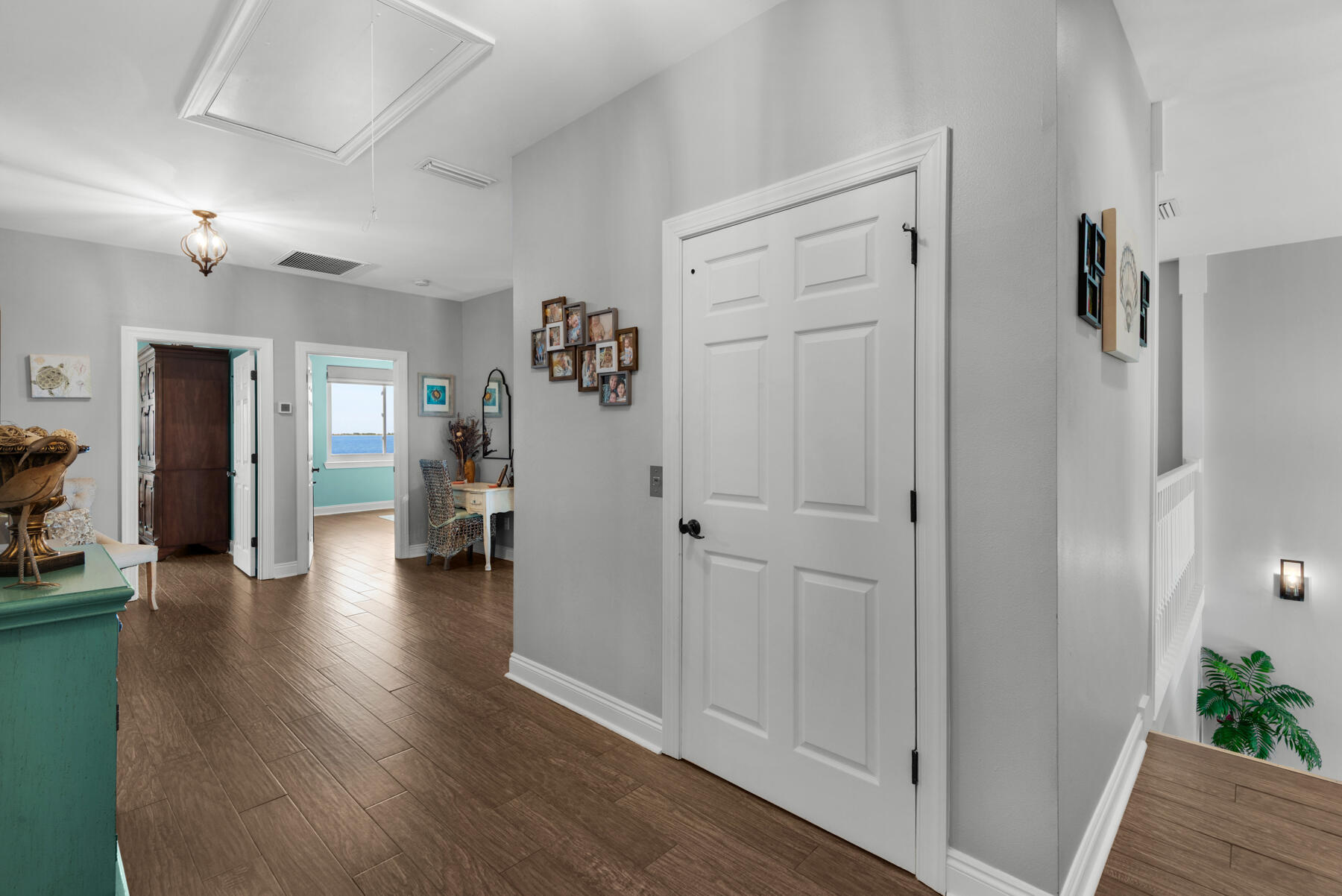 SEA SHADOW - Residential