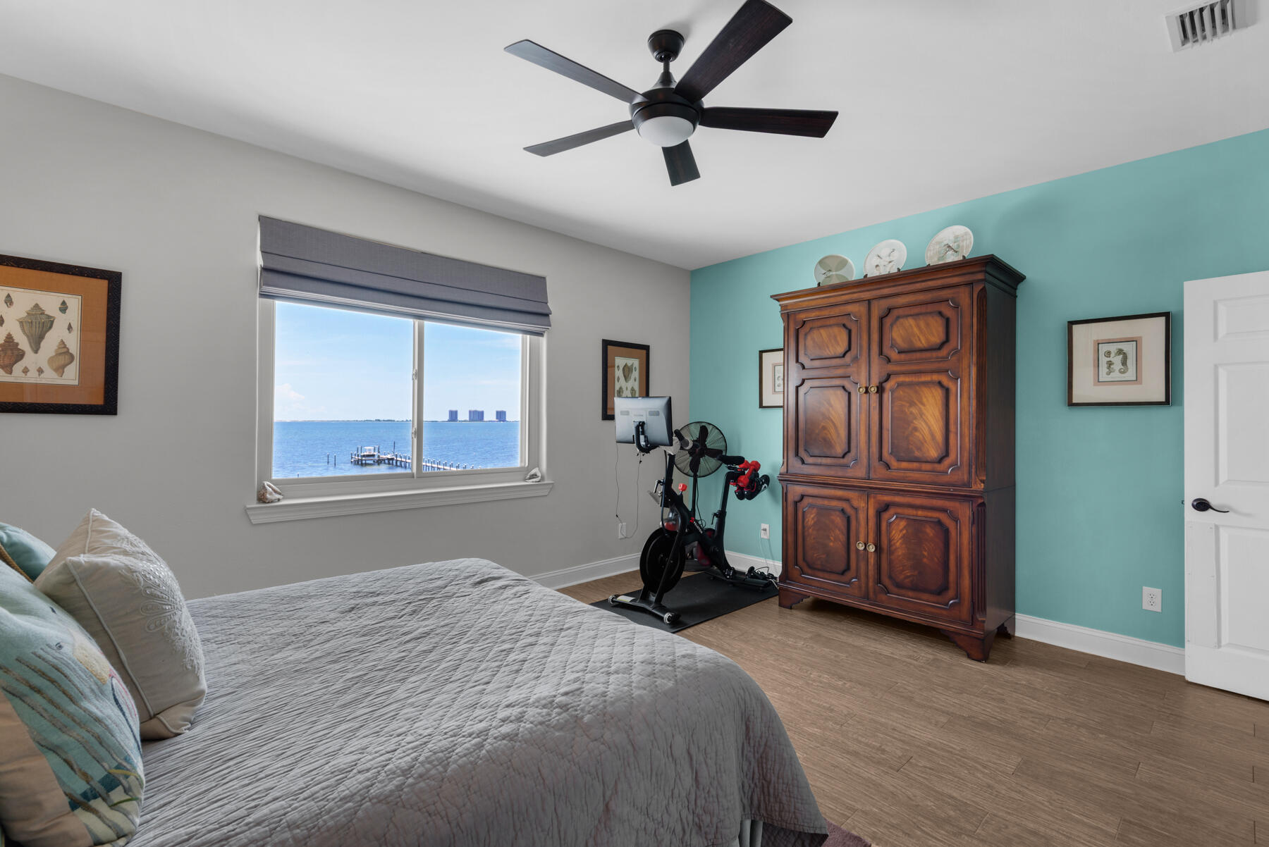 SEA SHADOW - Residential