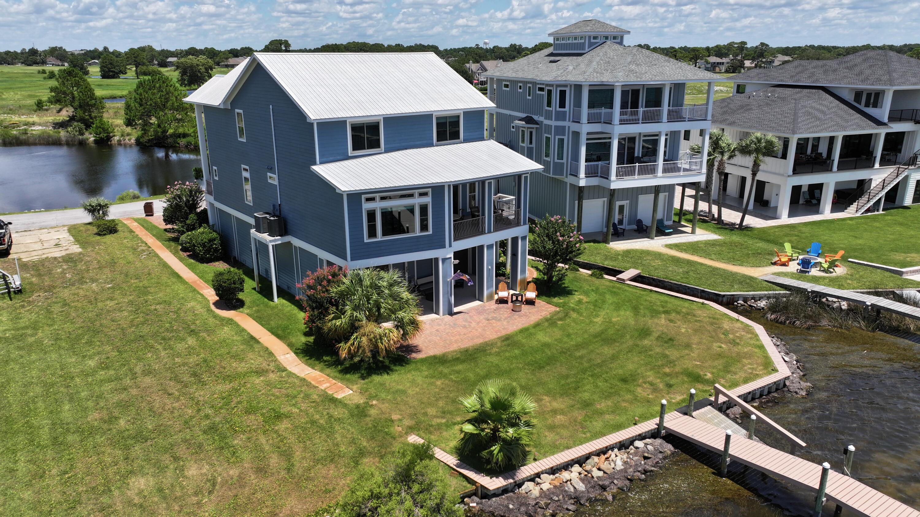 SEA SHADOW - Residential