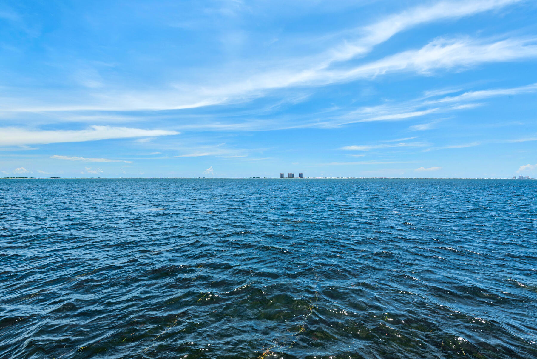 SEA SHADOW - Residential