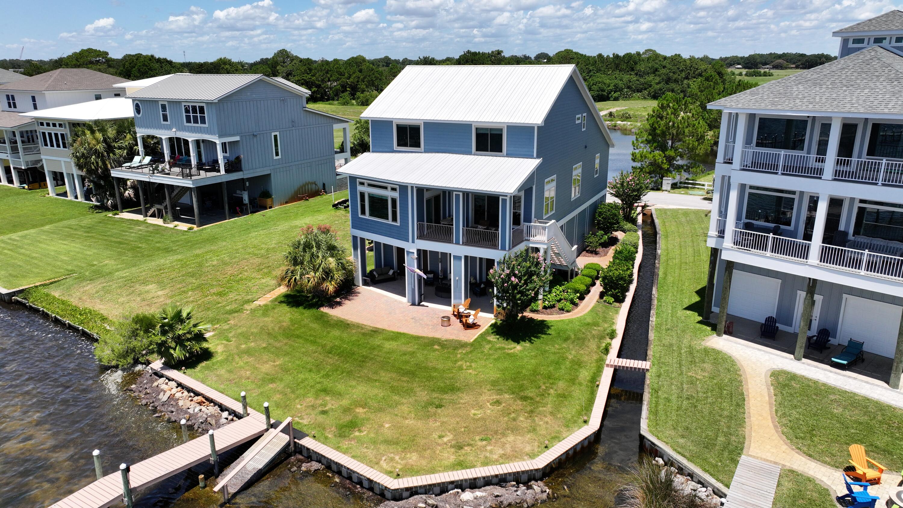 SEA SHADOW - Residential