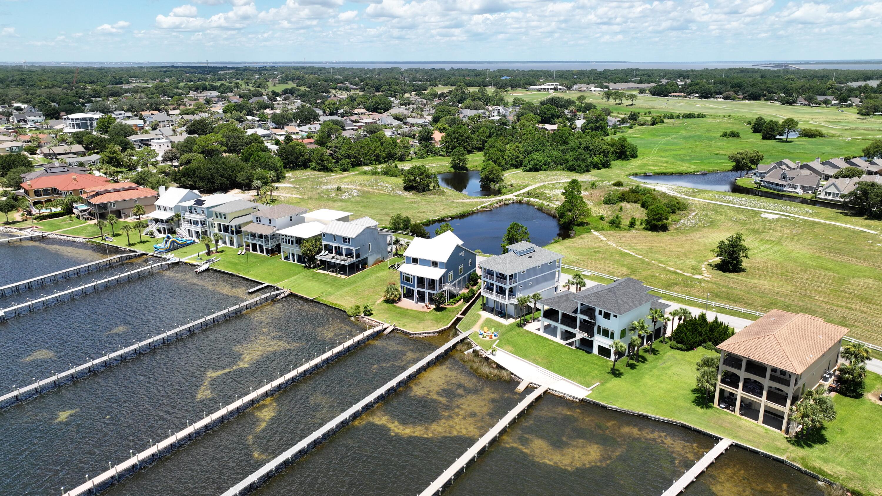 SEA SHADOW - Residential