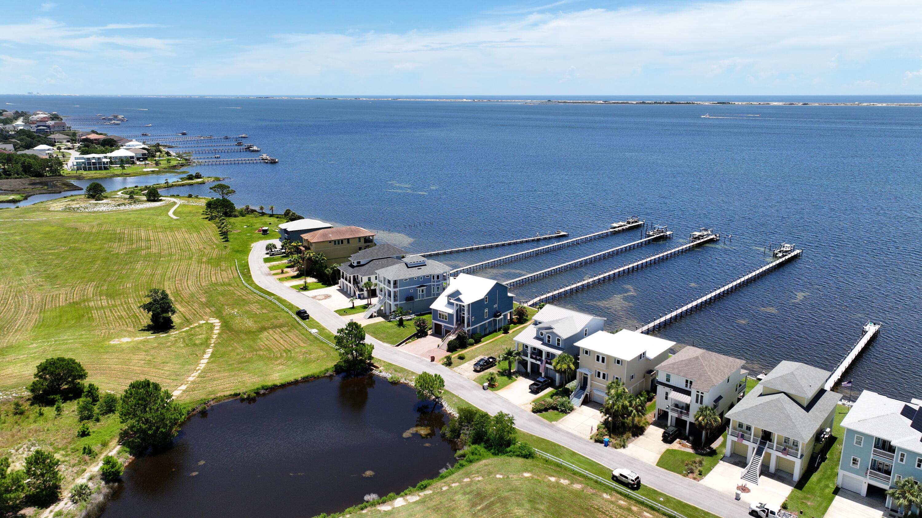 SEA SHADOW - Residential
