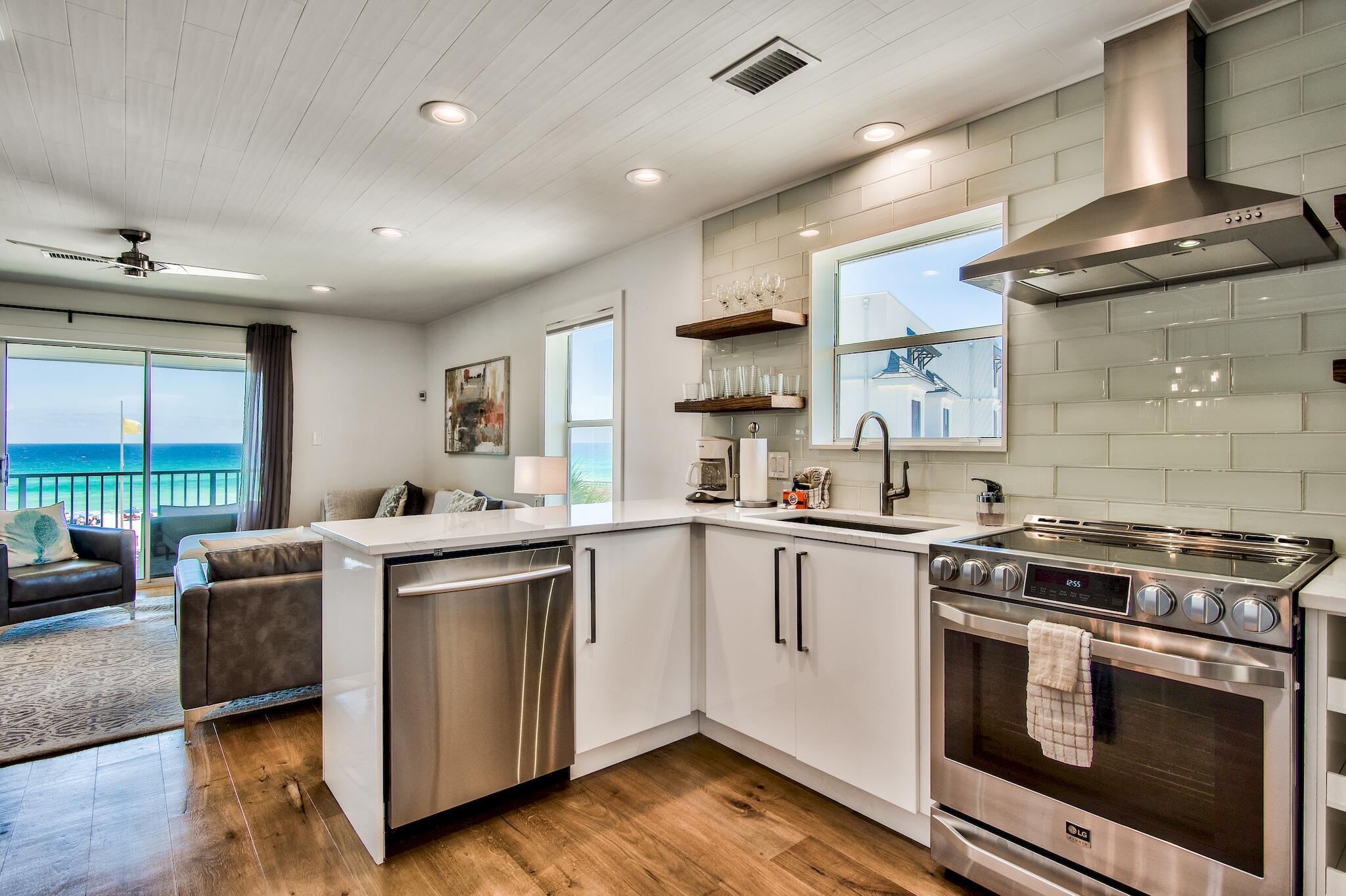 BEACHSIDE VILLAS CONDO - Residential