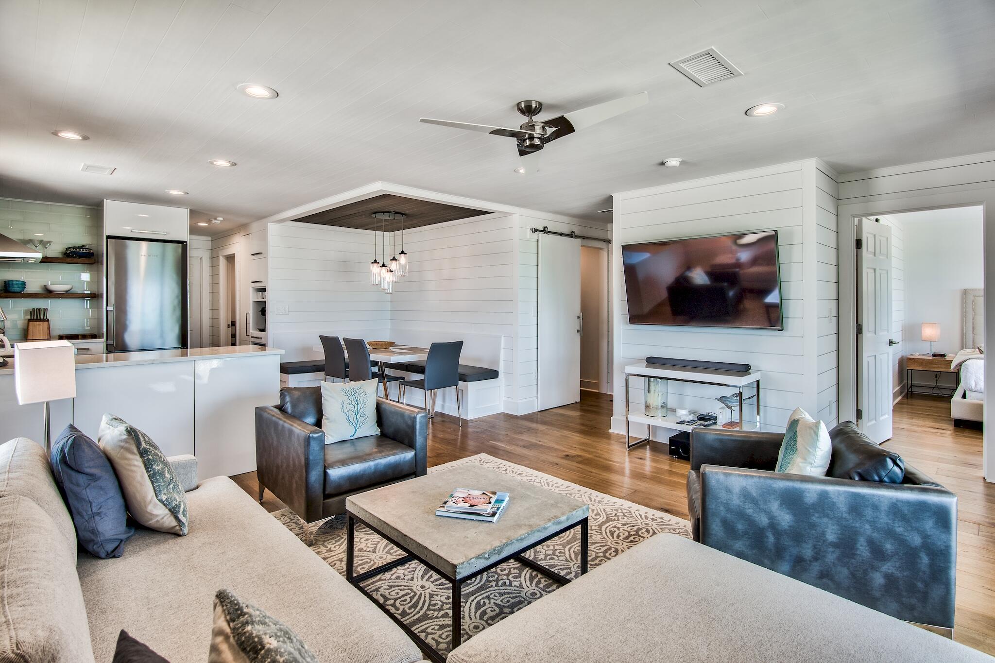 BEACHSIDE VILLAS CONDO - Residential