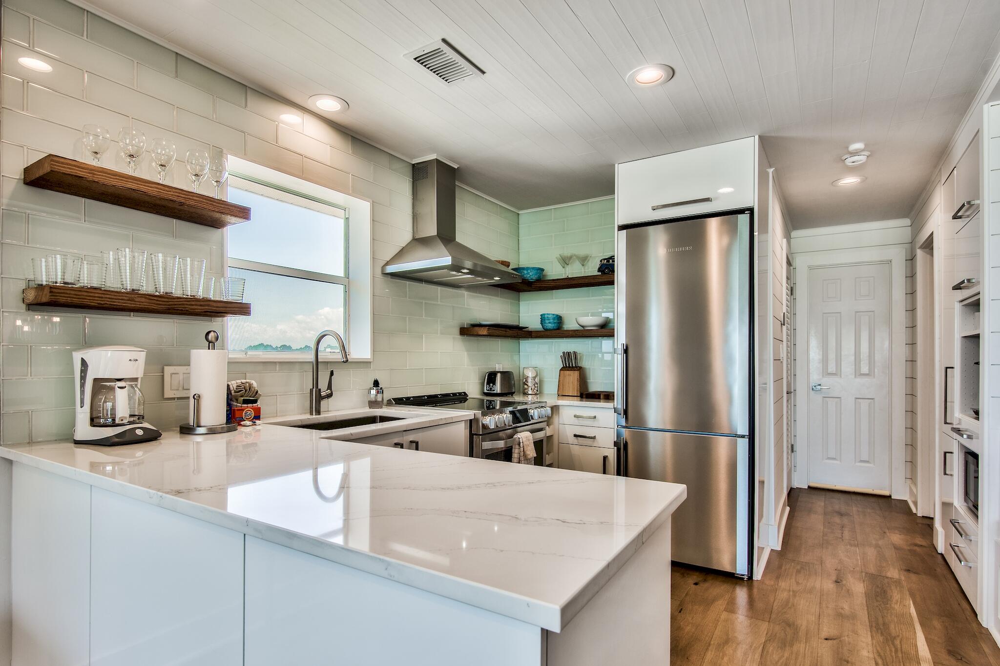 BEACHSIDE VILLAS CONDO - Residential