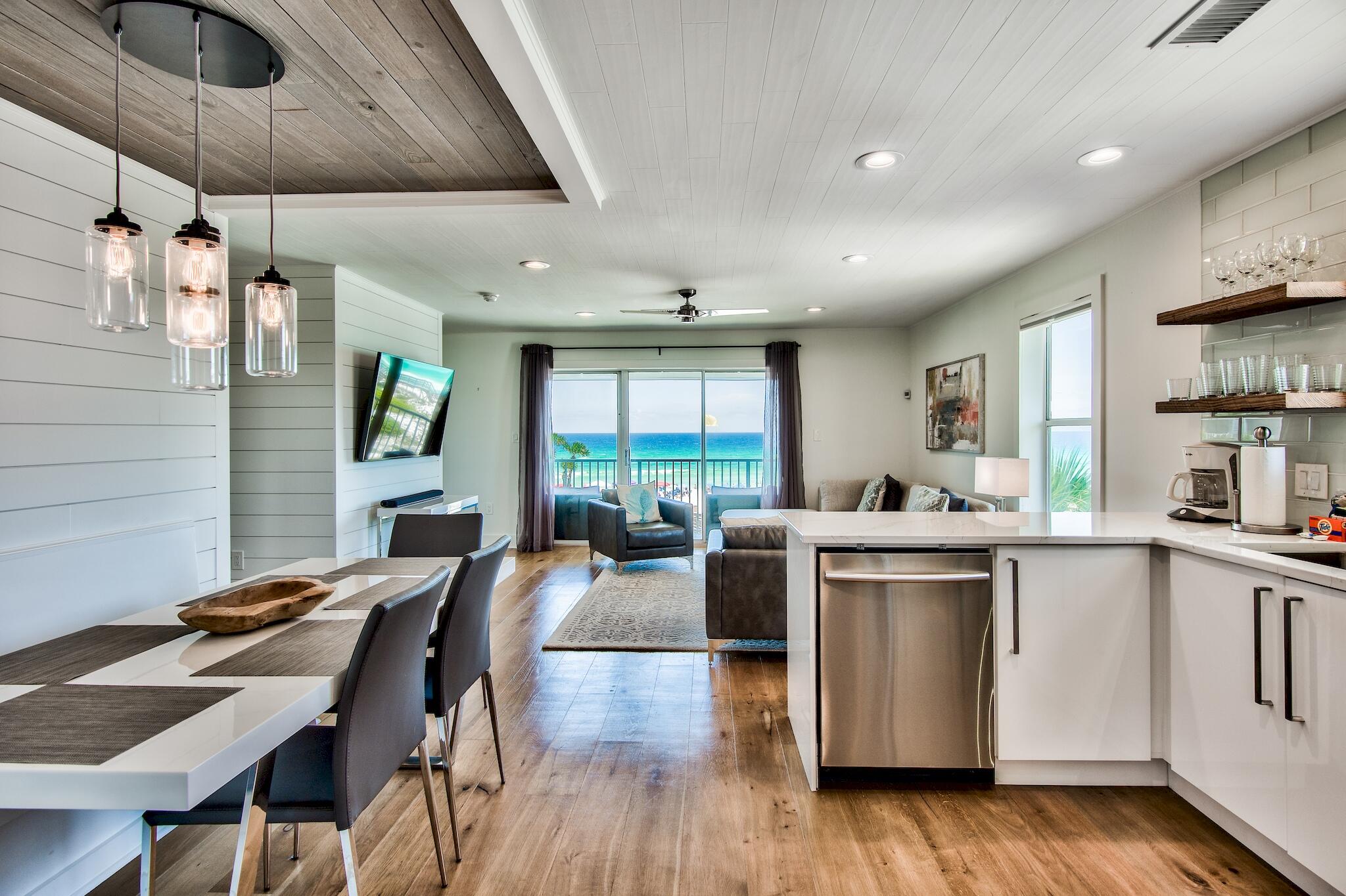 BEACHSIDE VILLAS CONDO - Residential