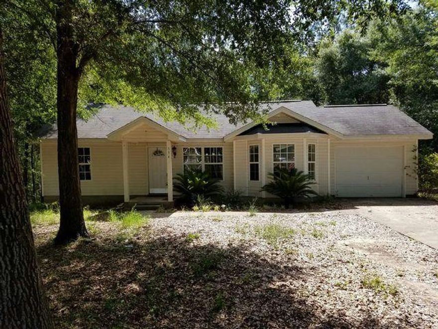 NICE 4 BEDROOM, 2 BATHROOM HOME IN CRESTVIEW, conveniently located close to shopping and highway access!! This home is being sold ''AS-IS'' - come add your own finishing touches!! All appliances included! Great layout, 1 car garage, and laminate wood flooring! HOME WARRANTY INCLUDED!! This is NOT a short sale or a bank owned property. This is a GREAT HOME that is PRICED TO SELL!! Come see it TODAY!!