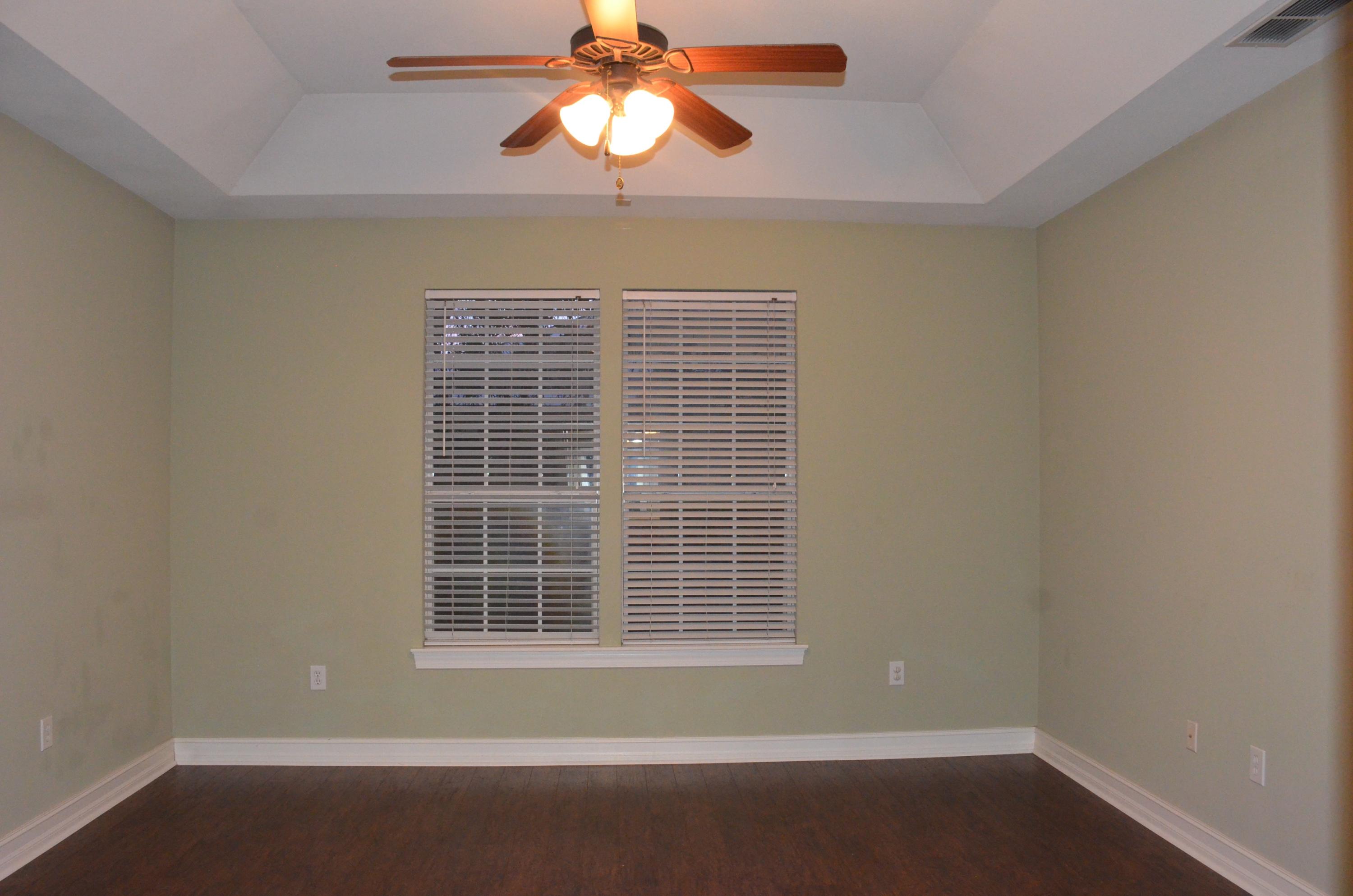 DIAMOND LAKES - Residential