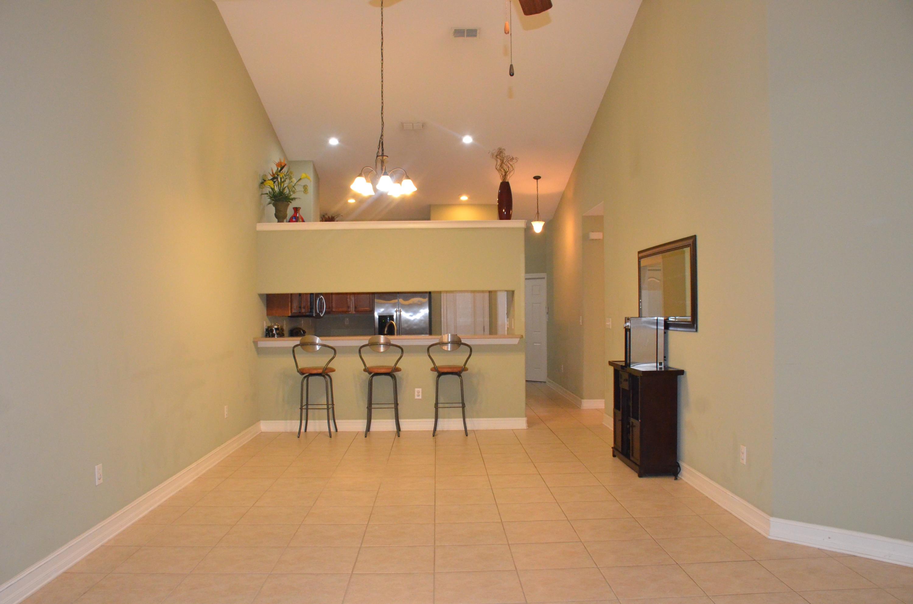 DIAMOND LAKES - Residential