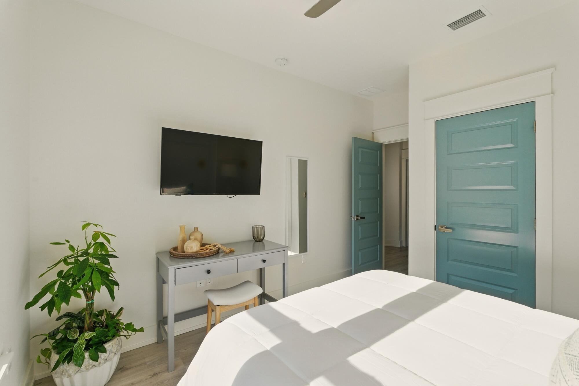 LAKEWOOD OF SEAGROVE BEACH - Residential