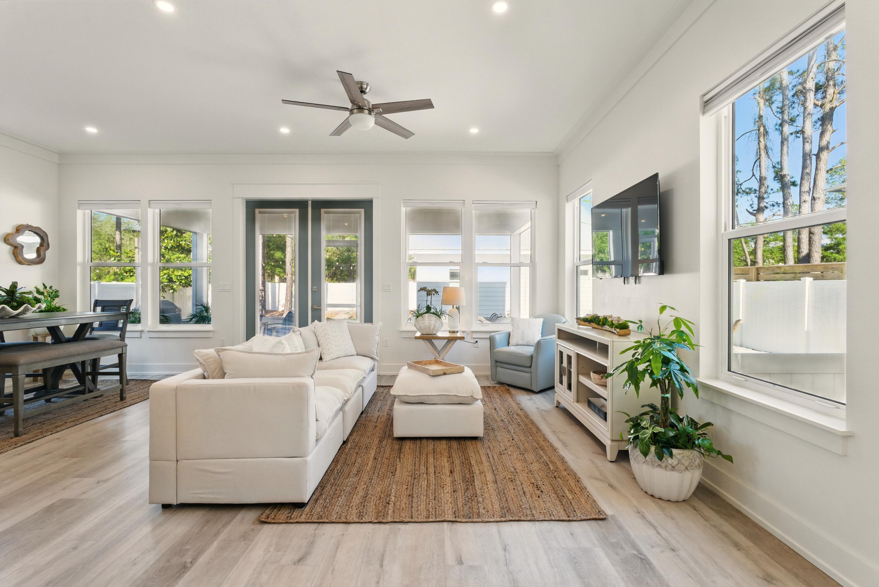 LAKEWOOD OF SEAGROVE BEACH - Residential