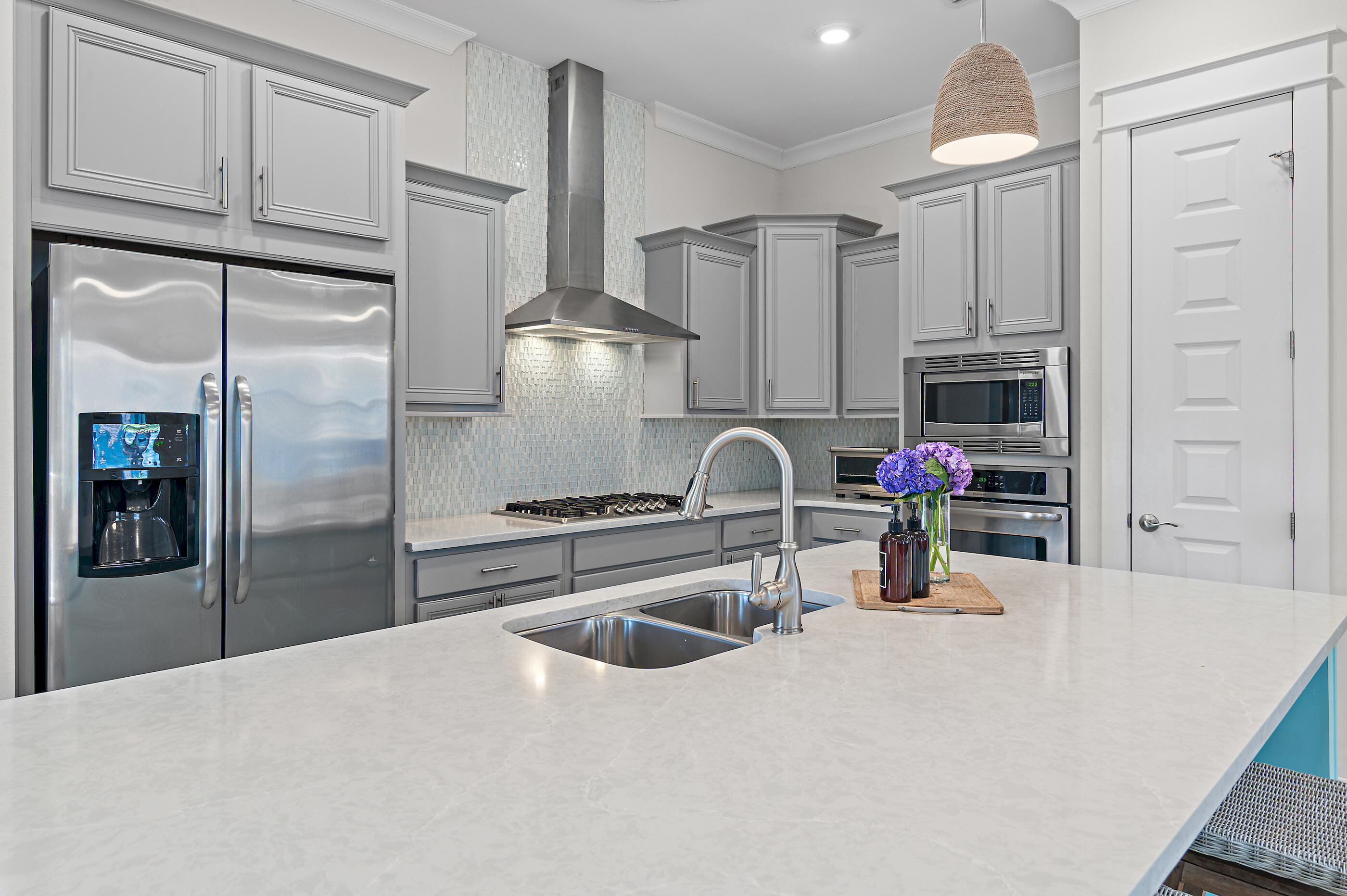PROMINENCE - Residential