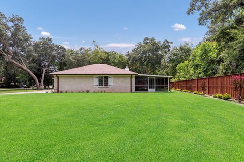 A home in Niceville