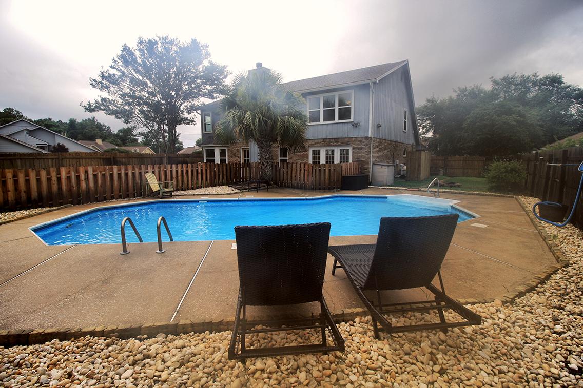 TIMBERLAKE ESTATES 1ST ADDN - Residential