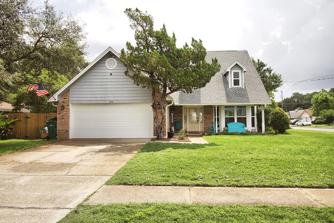TIMBERLAKE ESTATES 1ST ADDN - Residential