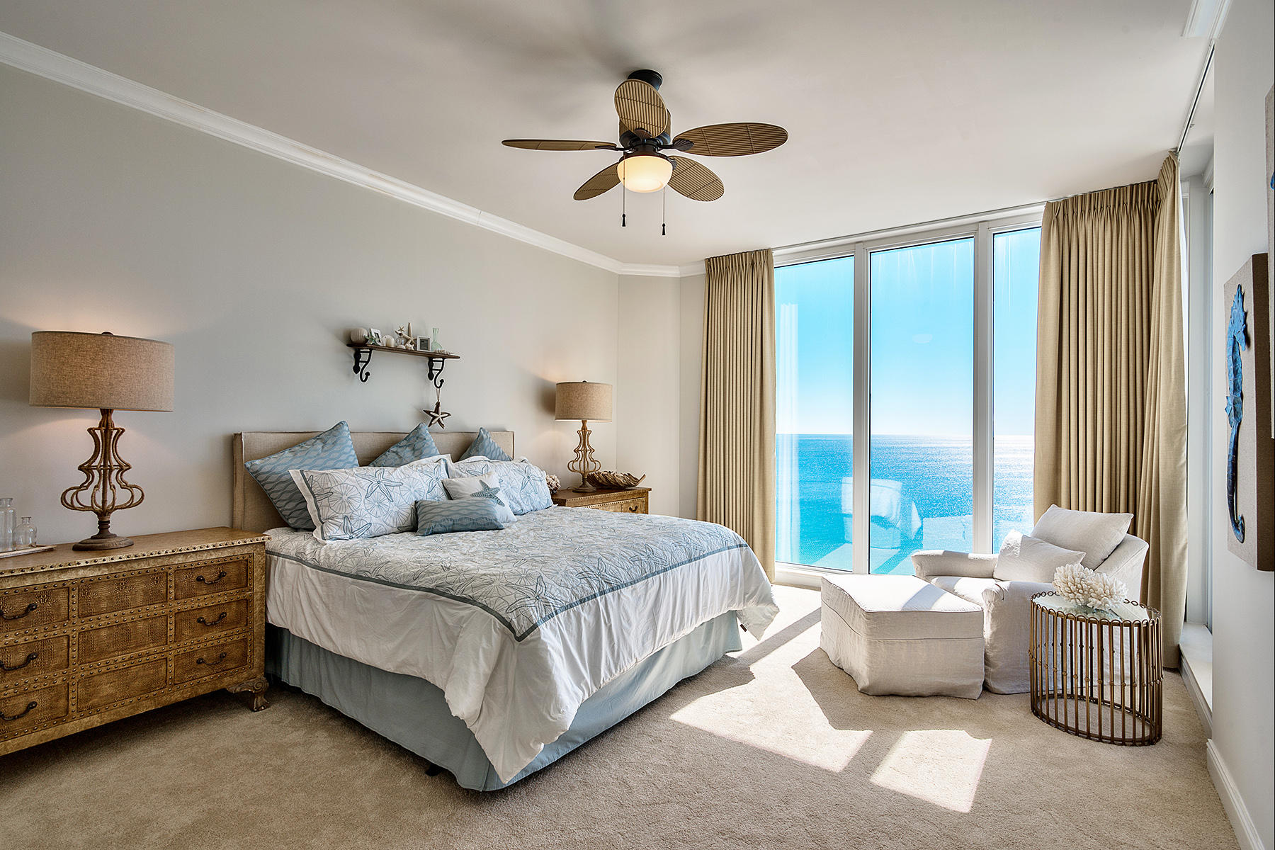 SILVER BEACH TOWERS - Residential