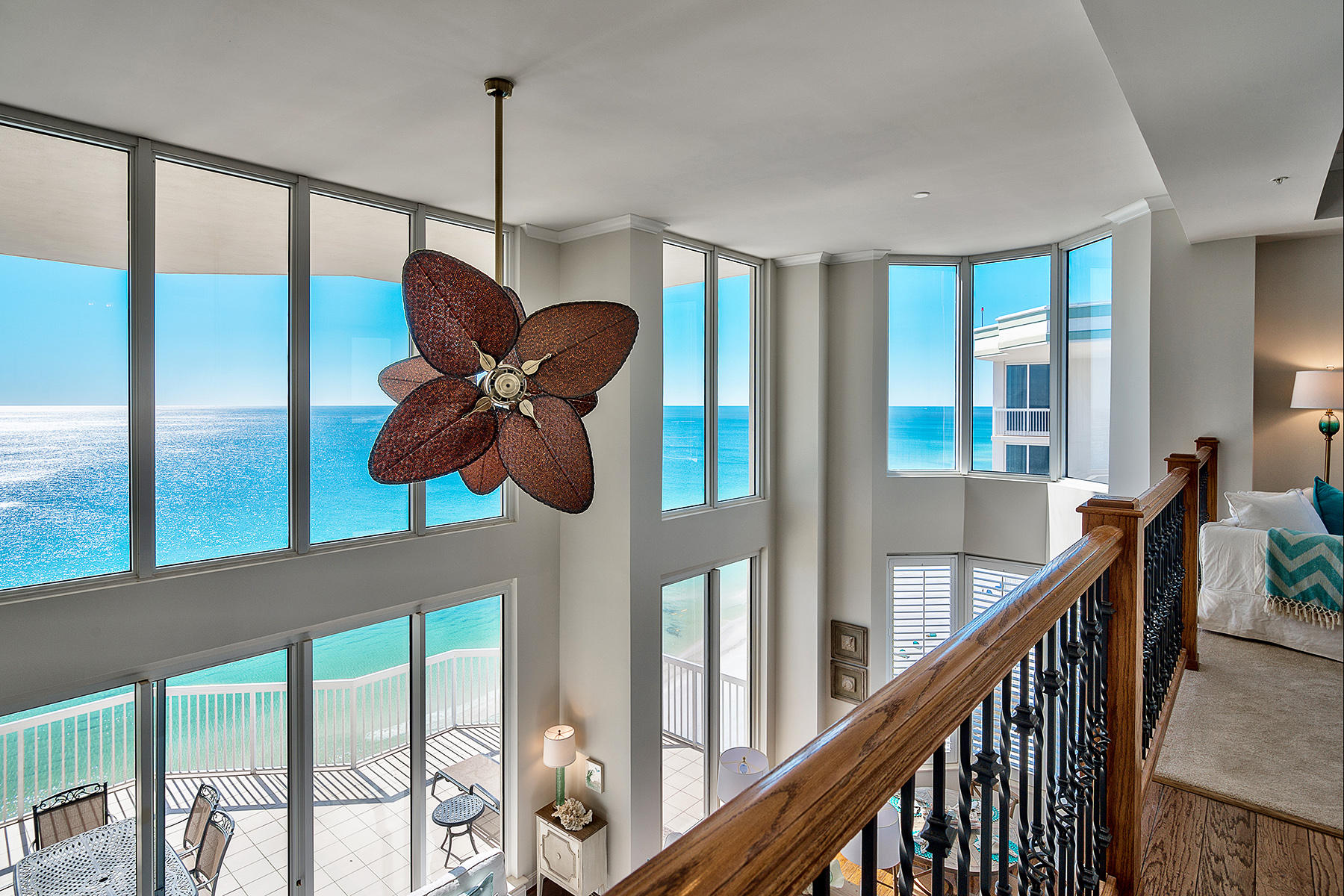 SILVER BEACH TOWERS - Residential