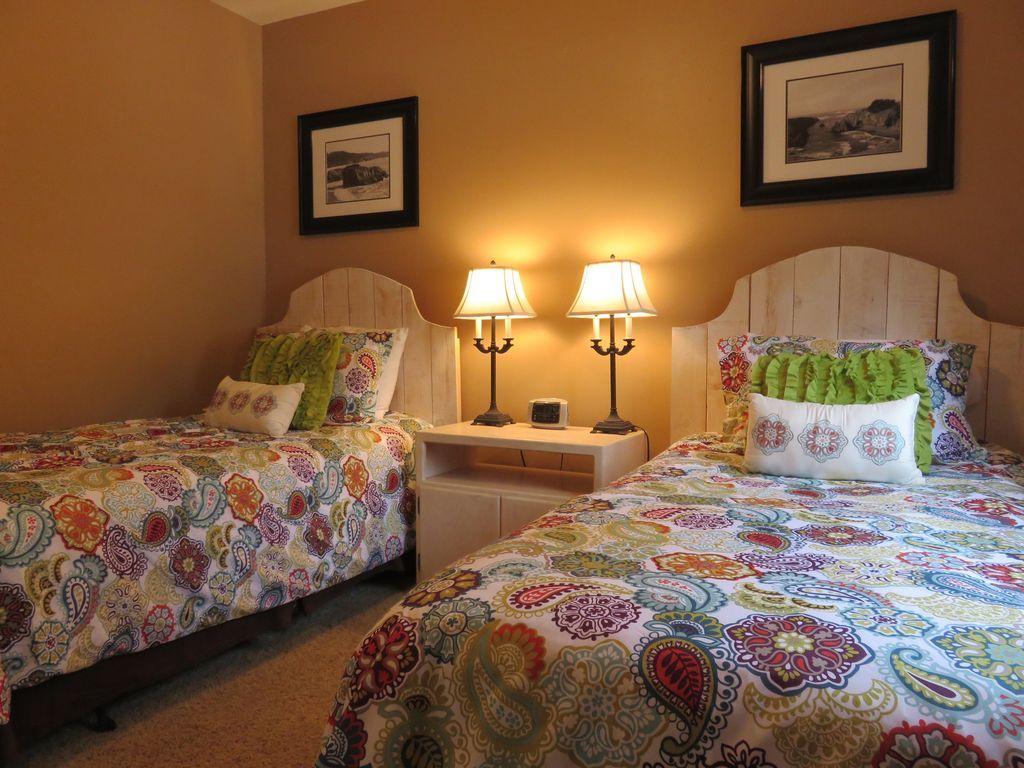 CASSINE GARDEN TOWNHOMES - Residential