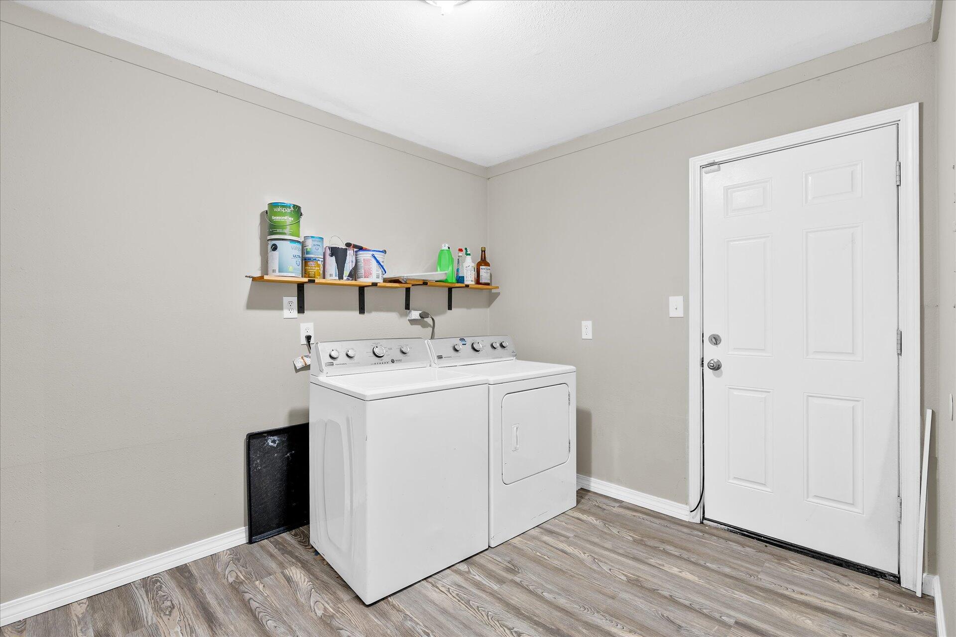 BROOK MEADOWS - Residential