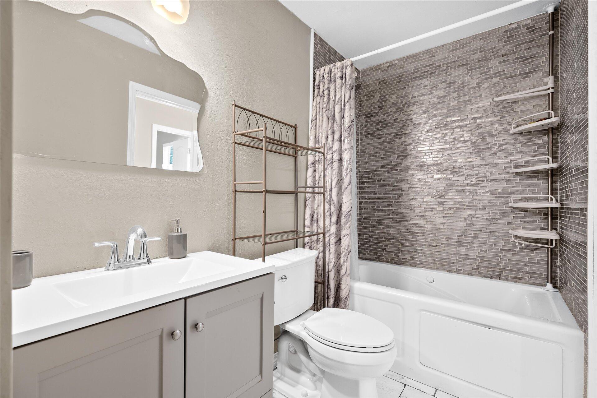 BROOK MEADOWS - Residential