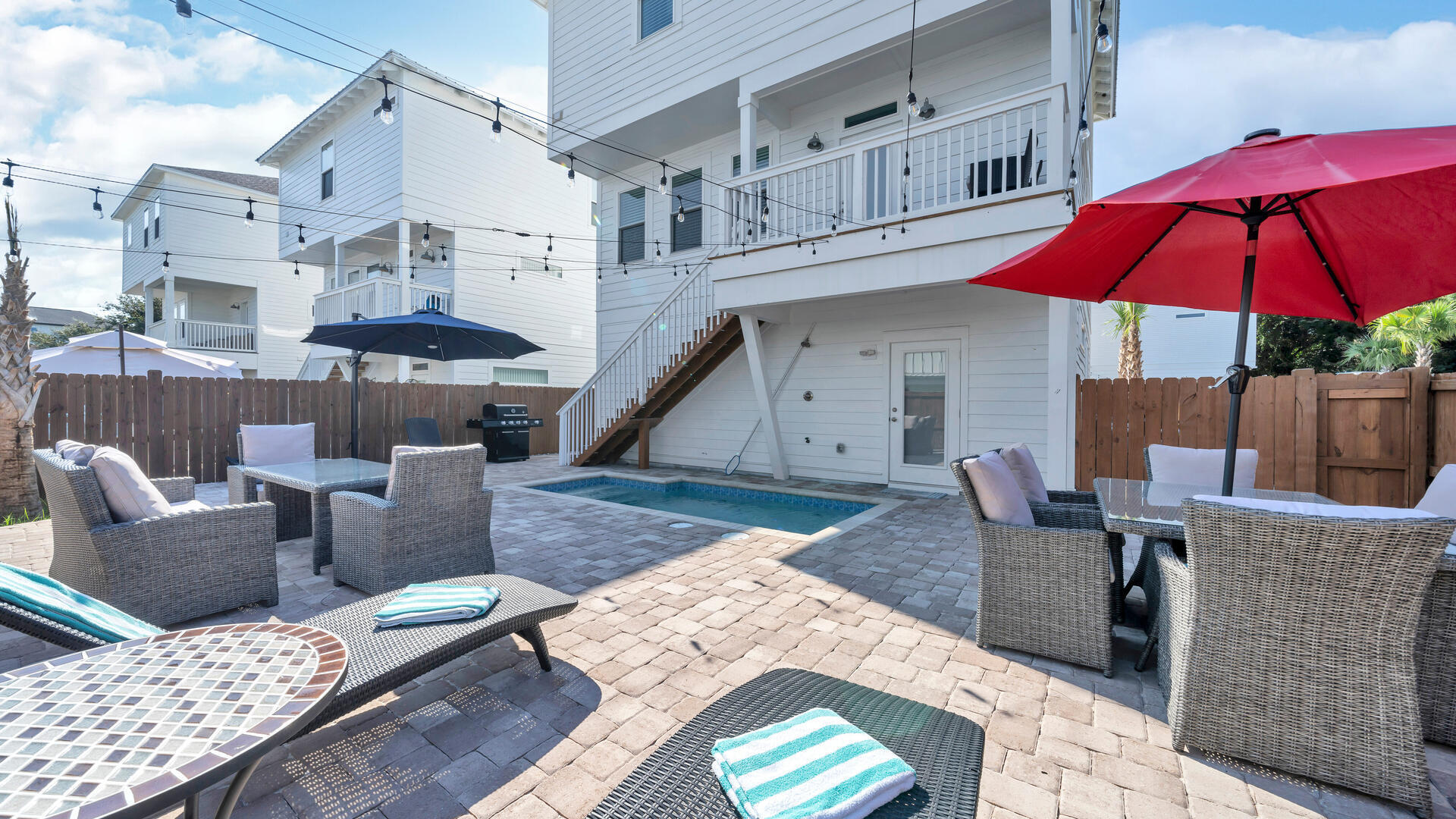 SURF SONG ESTATES - Residential