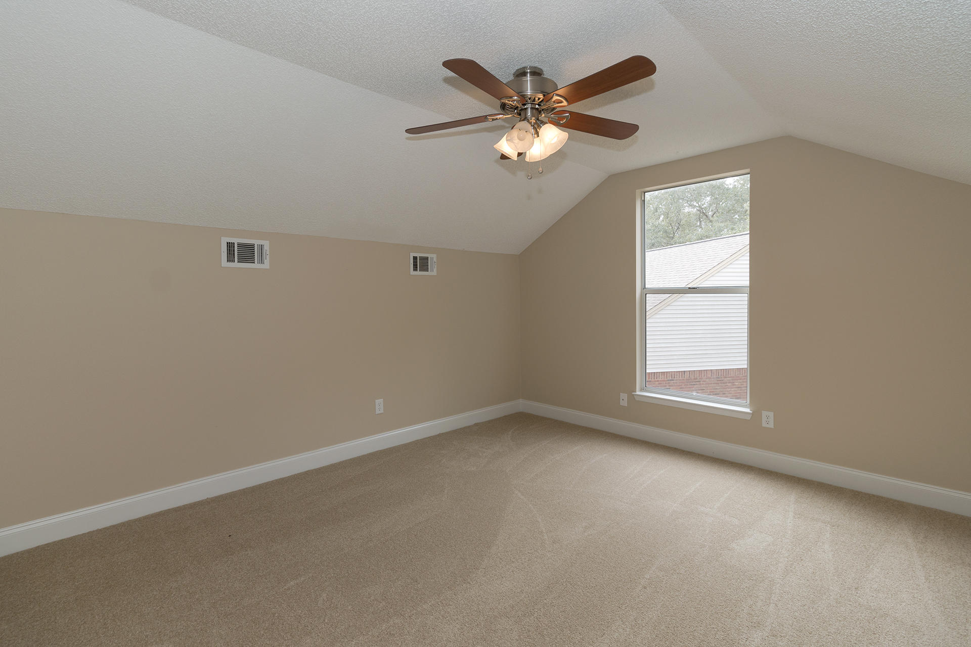 PARKWOOD LANE BLUEWATER BAY - Residential