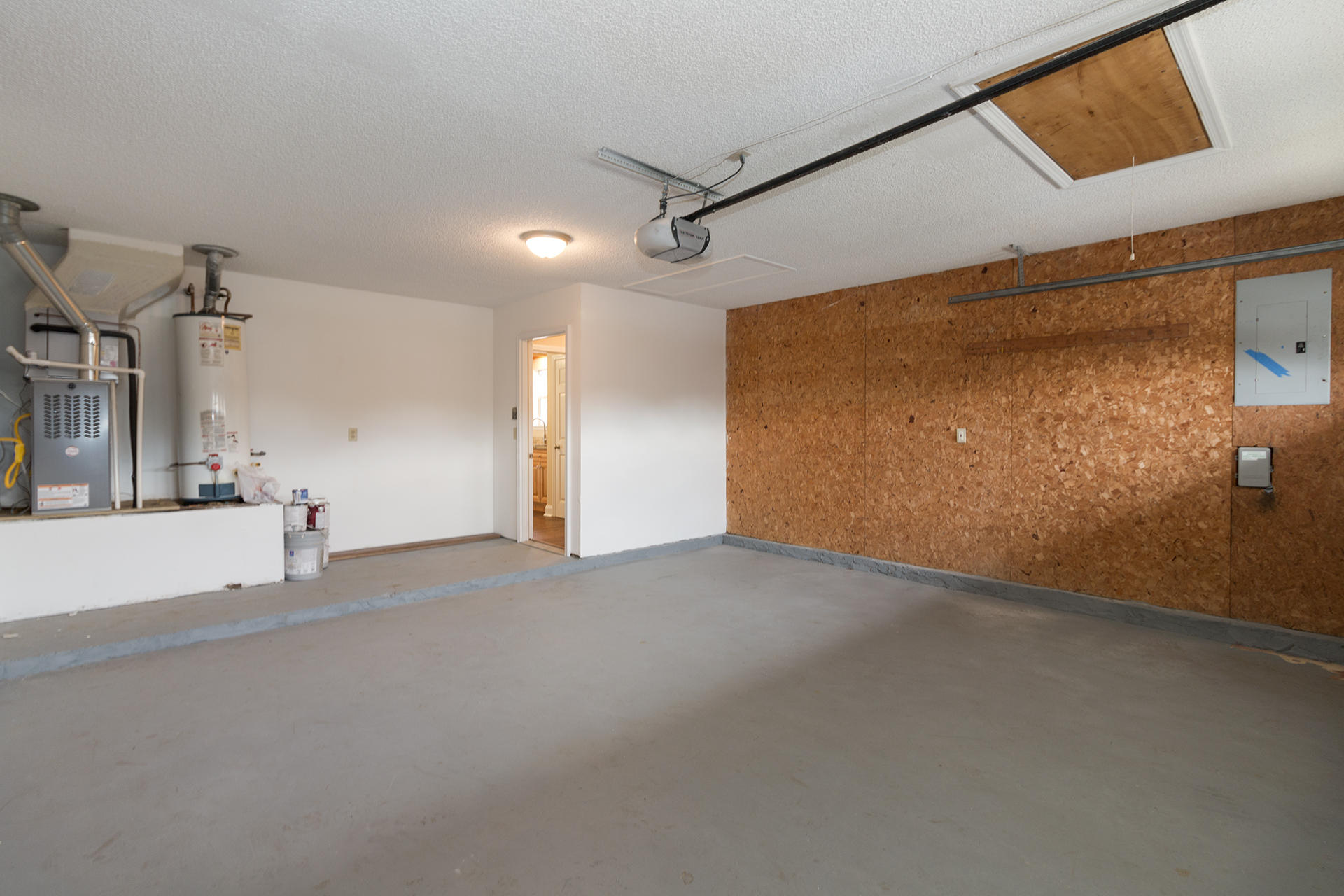 PARKWOOD LANE BLUEWATER BAY - Residential