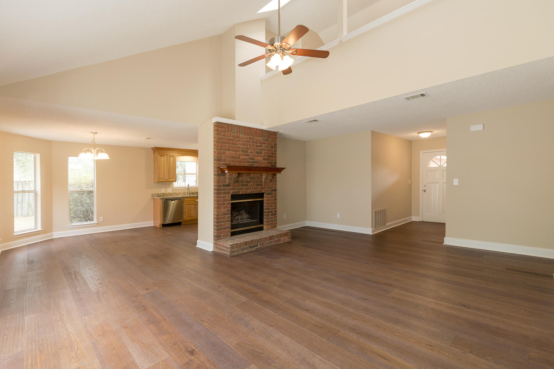 PARKWOOD LANE BLUEWATER BAY - Residential