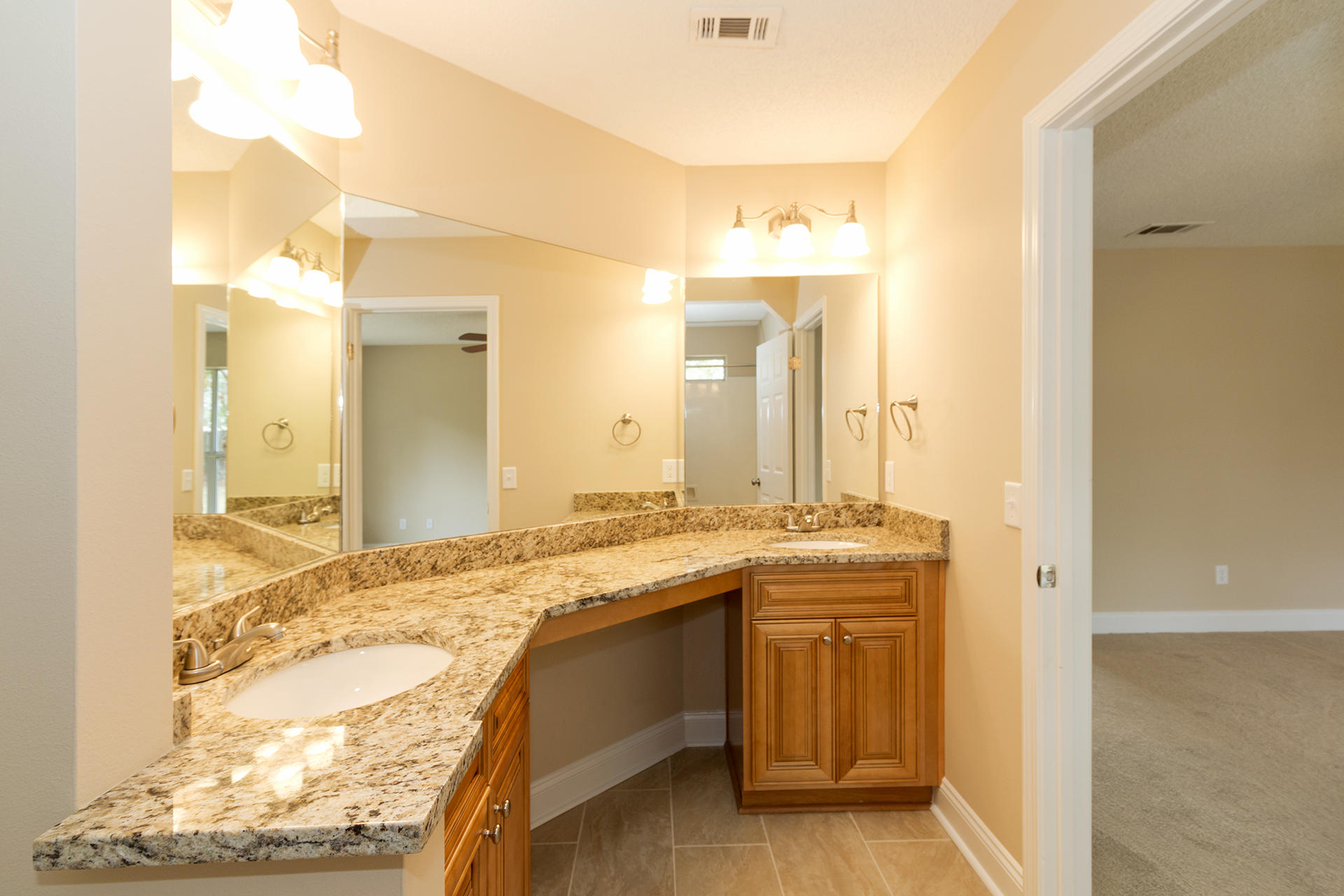 PARKWOOD LANE BLUEWATER BAY - Residential