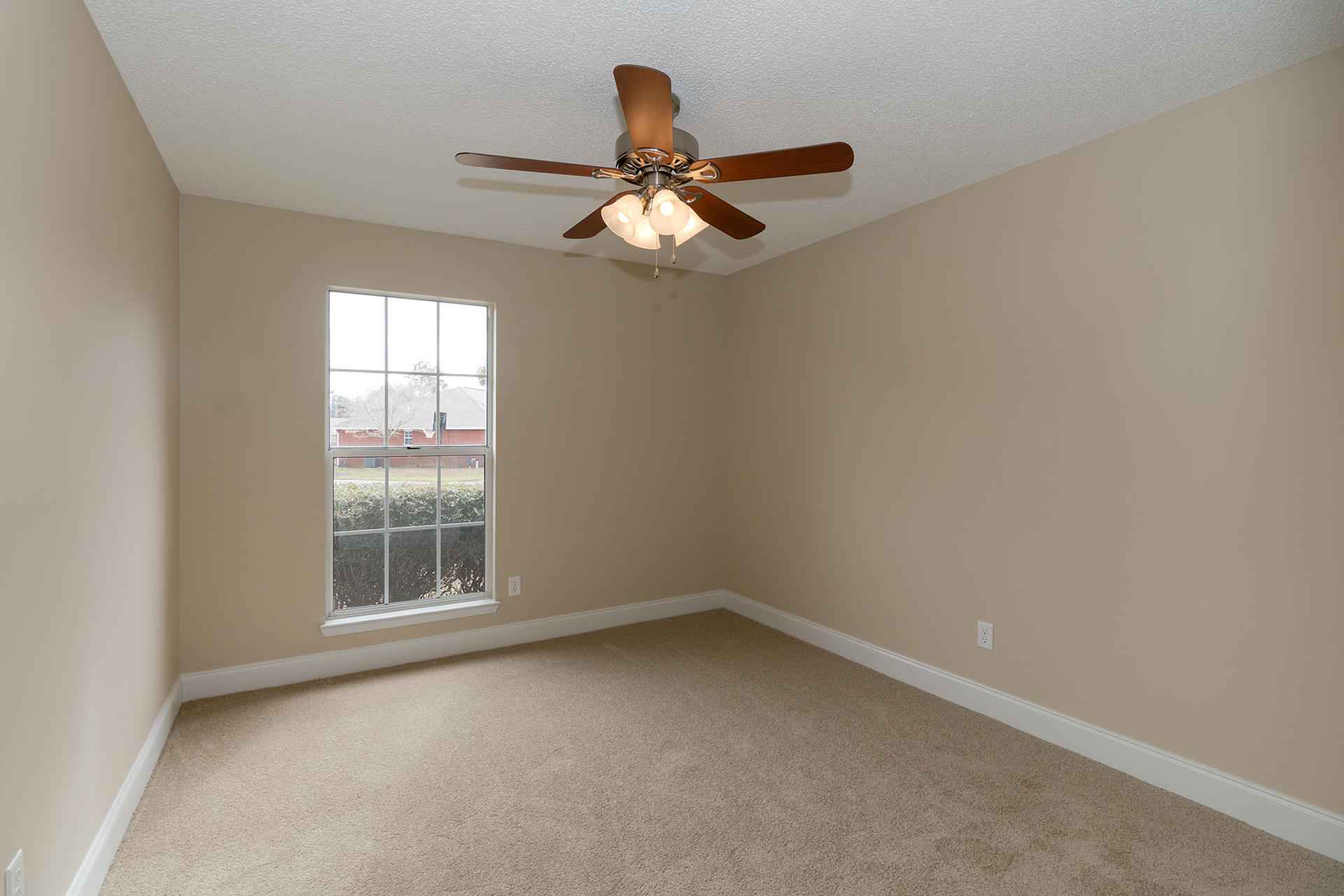 PARKWOOD LANE BLUEWATER BAY - Residential