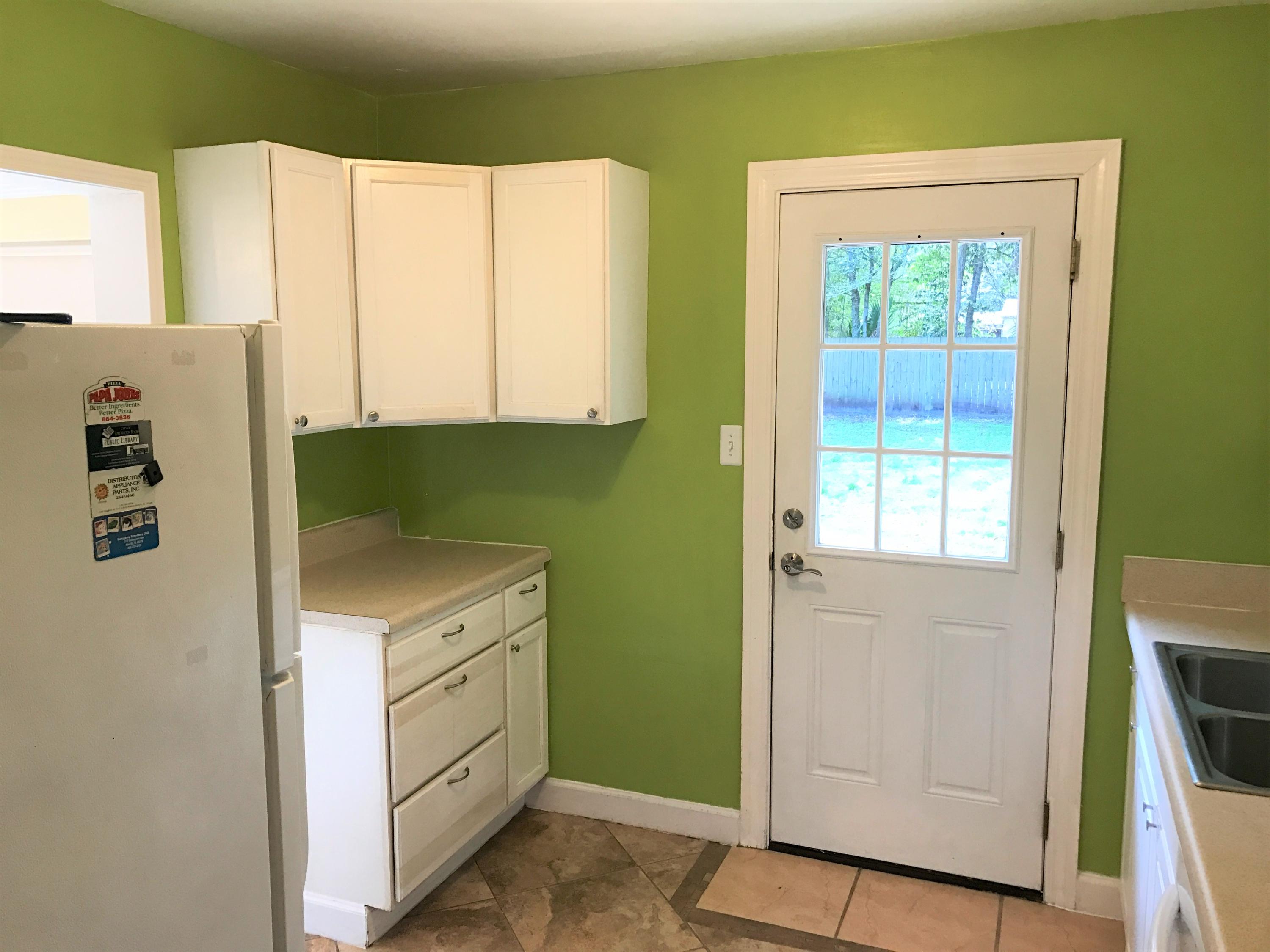 ELLIOTTS POINT RESUB - Residential Lease