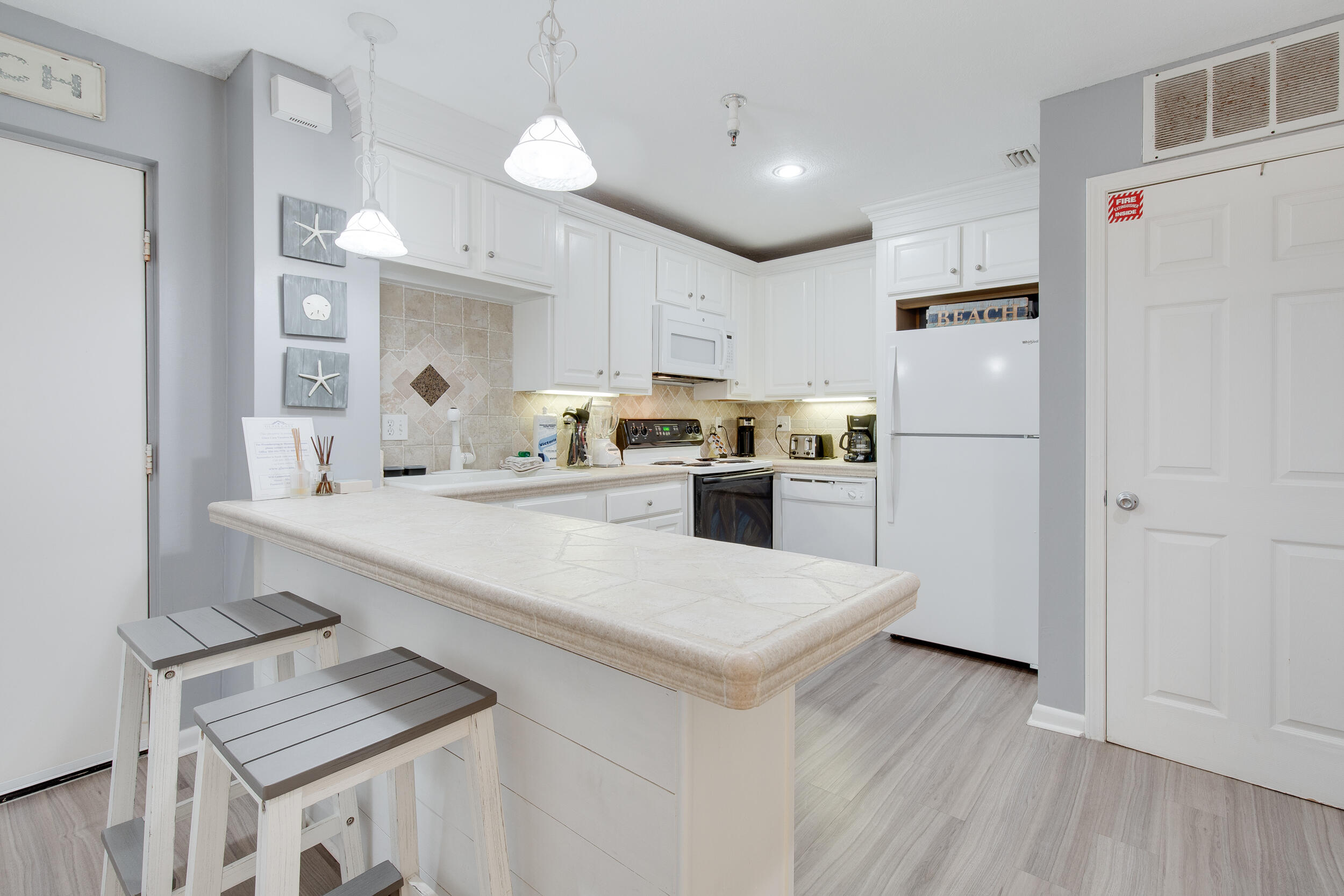 MAINSAIL CONDO PH 5 - Residential