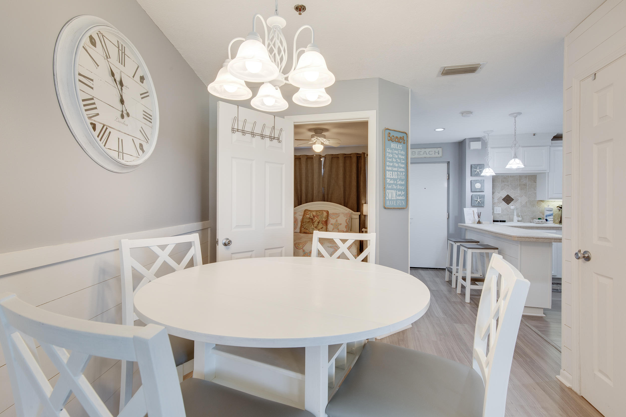 MAINSAIL CONDO PH 5 - Residential