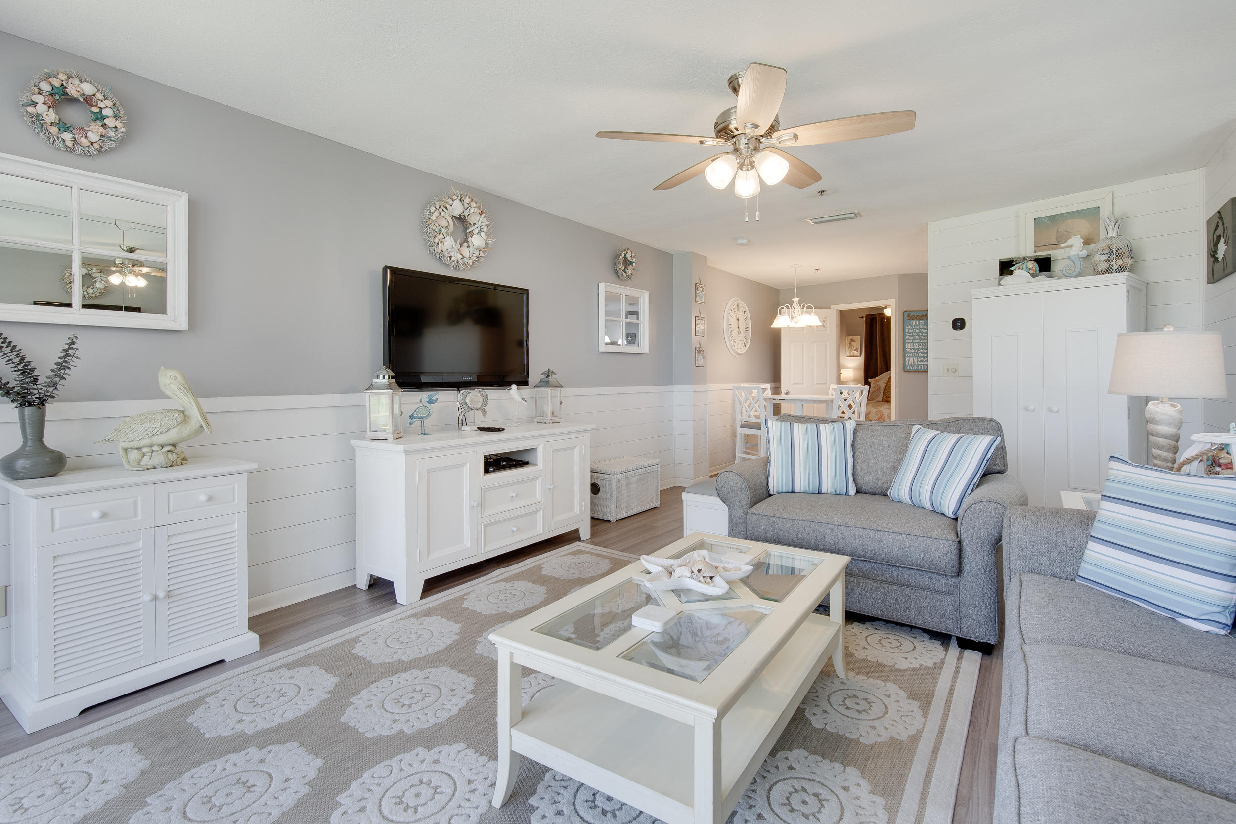 MAINSAIL CONDO PH 5 - Residential