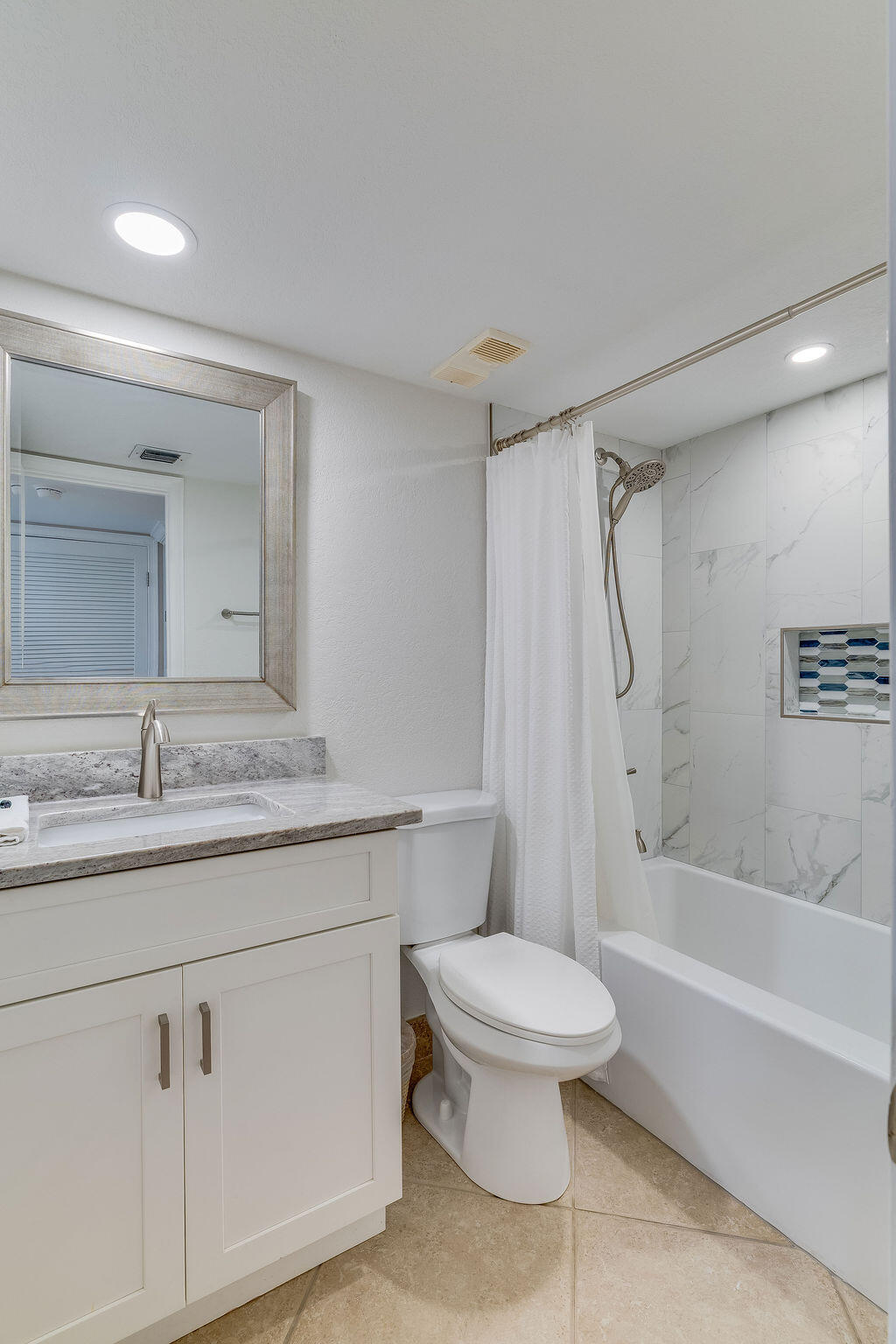 MAINSAIL CONDO PH 5 - Residential